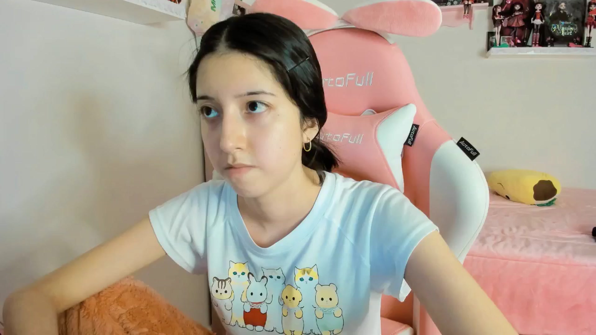 Gallery image thumbnail from Cherrycute666's myfreecams stream on, 12/26/2024, 10:15 image 19 of 20