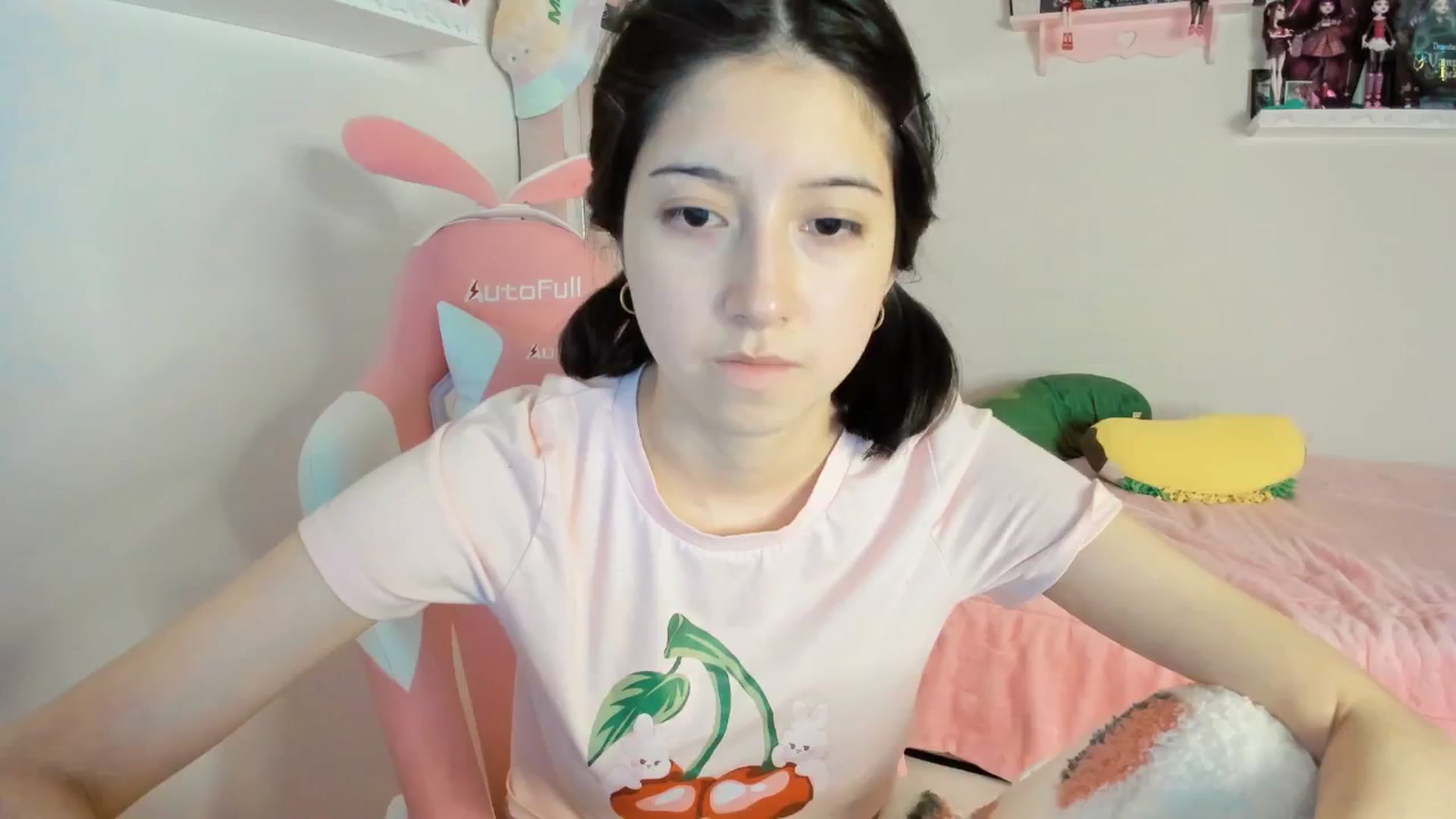 Gallery image thumbnail from Cherrycute666's myfreecams stream on, 12/27/2024, 02:57 image 20 of 20