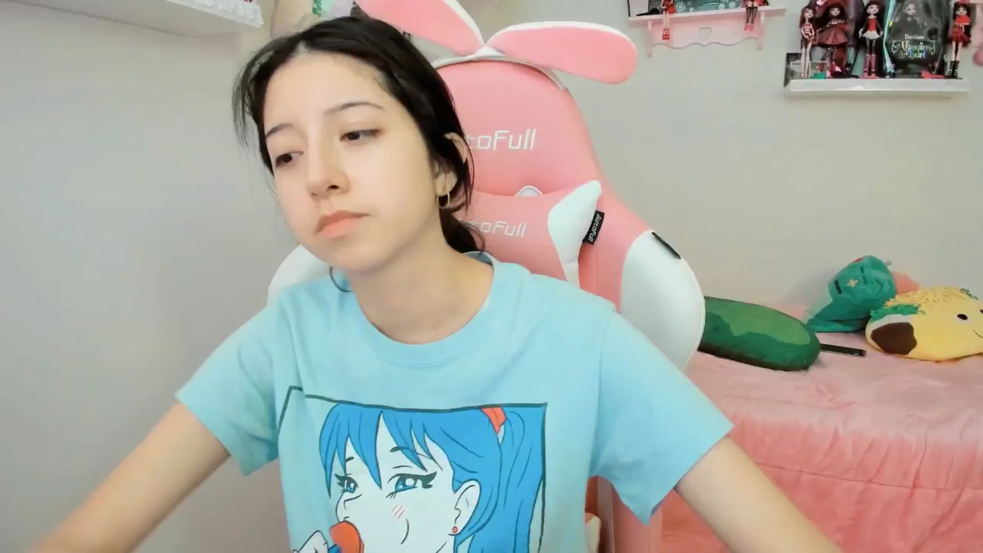 Gallery image thumbnail from Cherrycute666's myfreecams stream on, 12/28/2024, 15:00 image 19 of 20