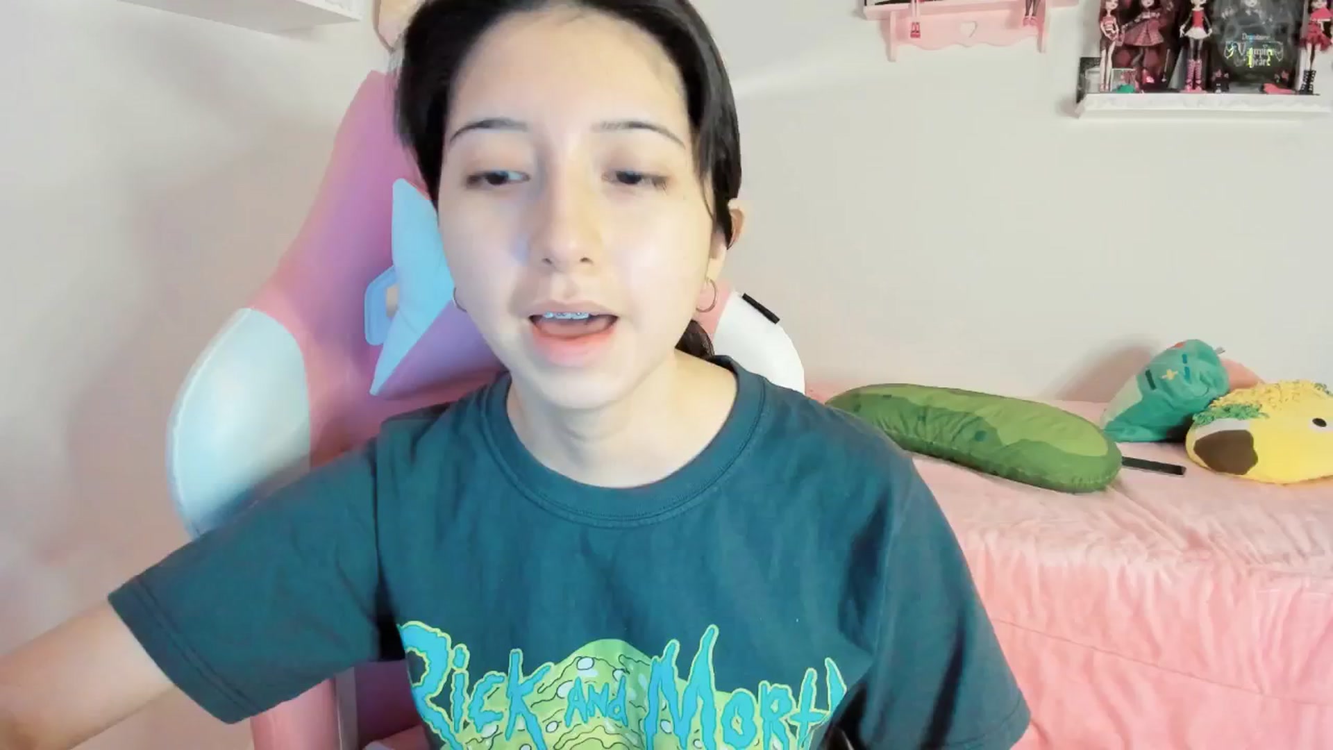 Gallery image thumbnail from Cherrycute666's myfreecams stream on, 12/29/2024, 01:56 image 4 of 20
