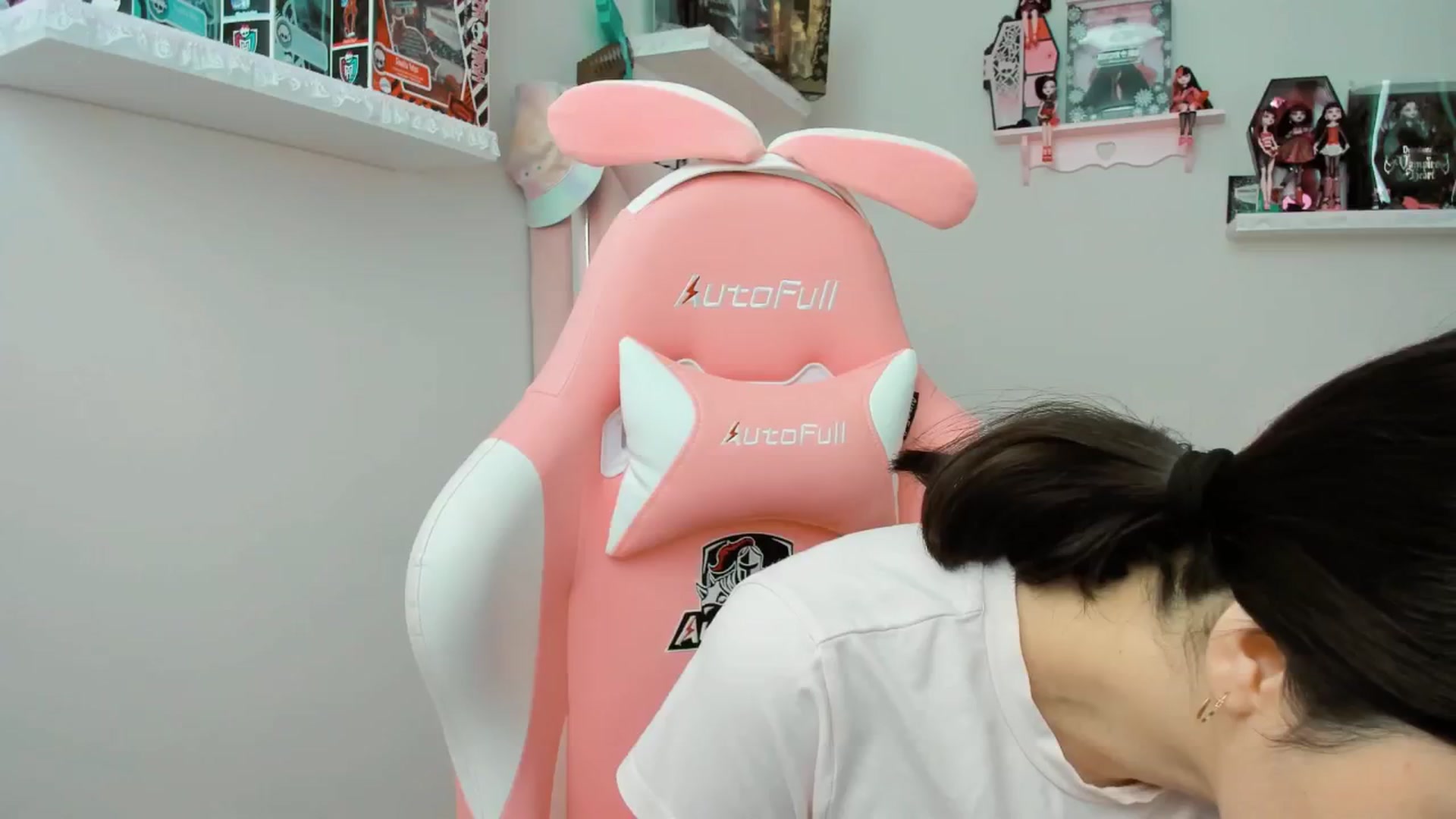 Gallery image thumbnail from Cherrycute666's myfreecams stream on, 01/09/2025, 21:28 image 4 of 20
