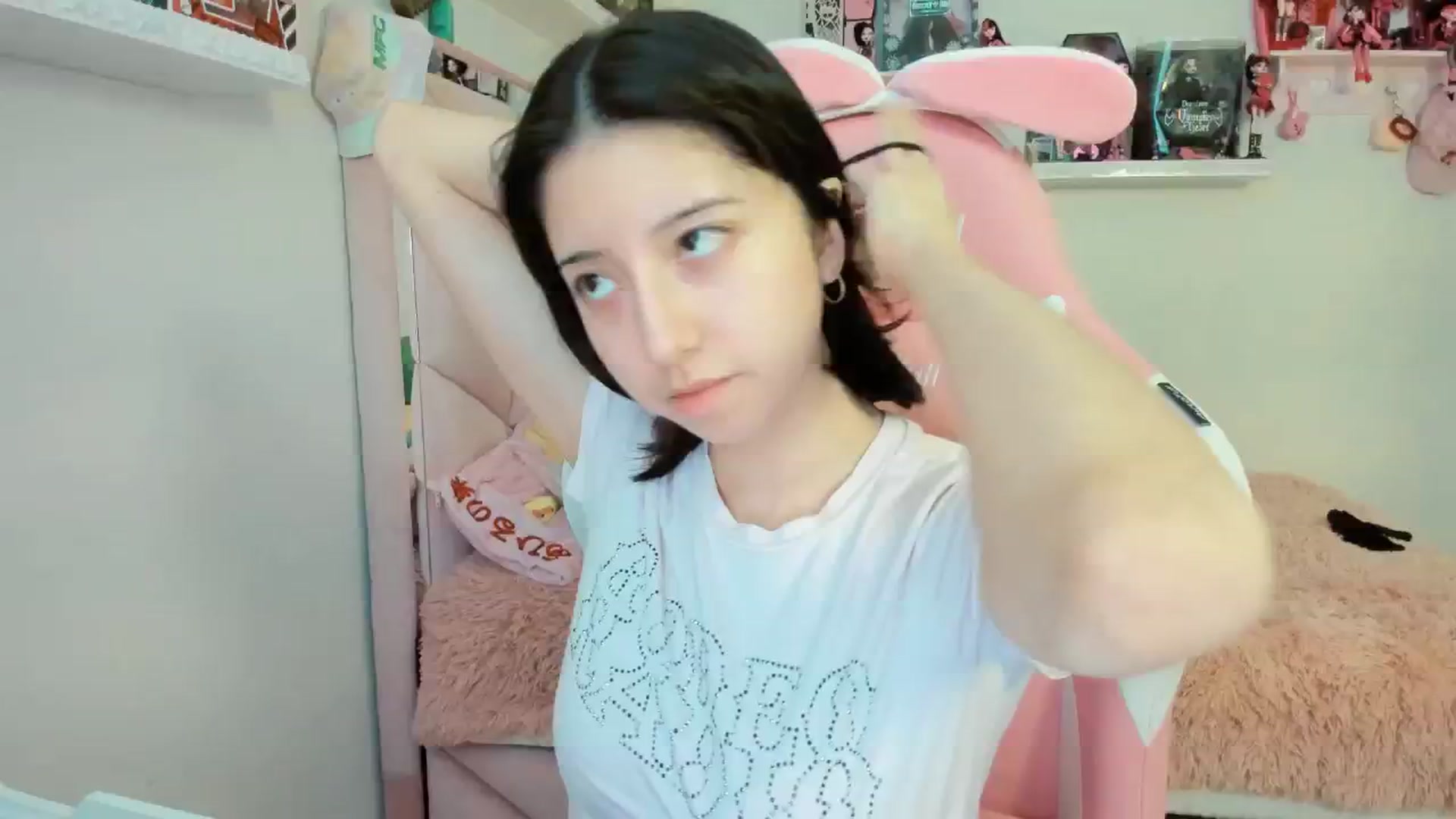 Gallery image thumbnail from Cherrycute666's myfreecams stream on, 01/10/2025, 24:02 image 8 of 20