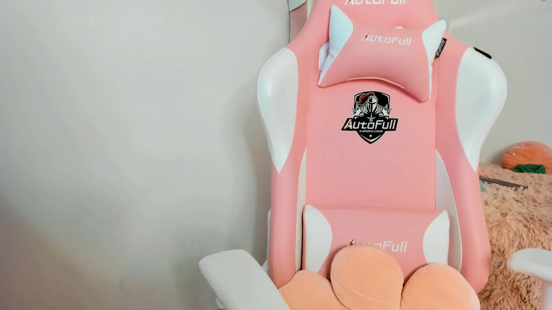 Gallery image thumbnail from Cherrycute666's myfreecams stream on, 01/10/2025, 06:45 image 20 of 20