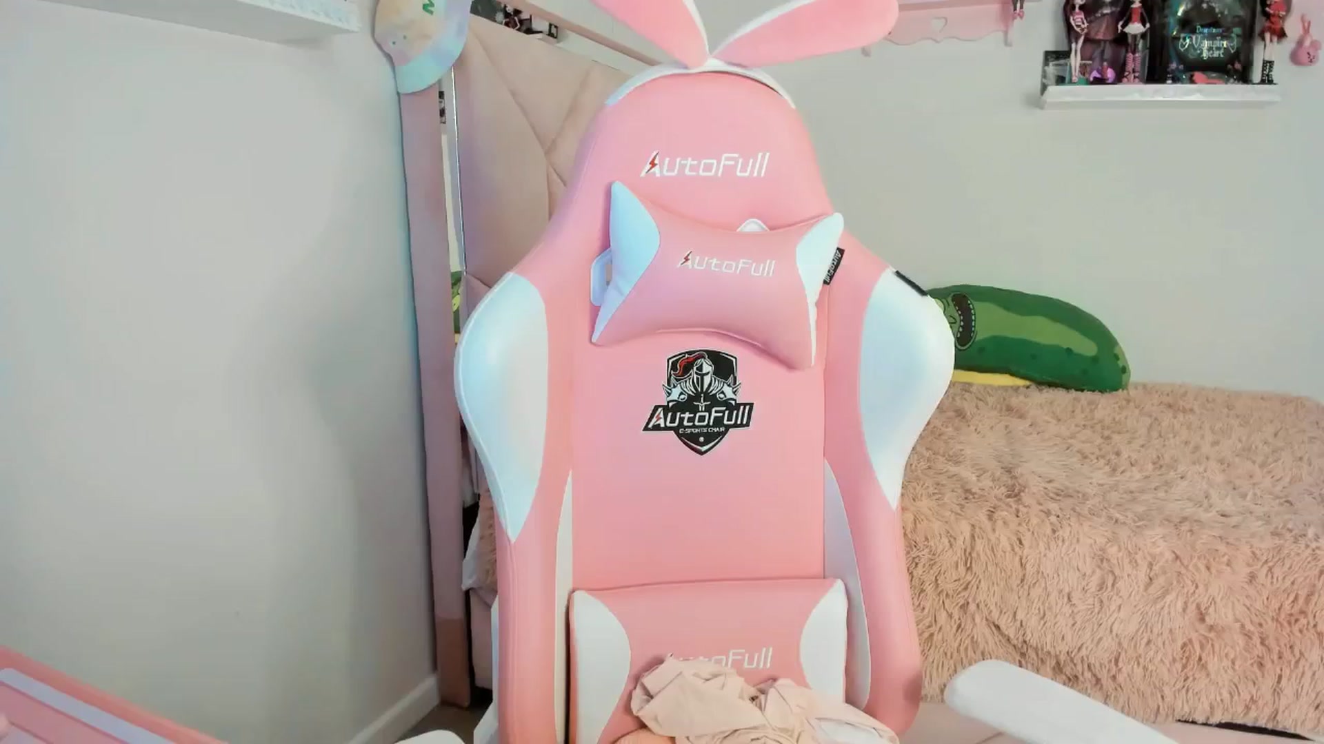 Gallery image thumbnail from Cherrycute666's myfreecams stream on, 01/11/2025, 02:08 image 3 of 20