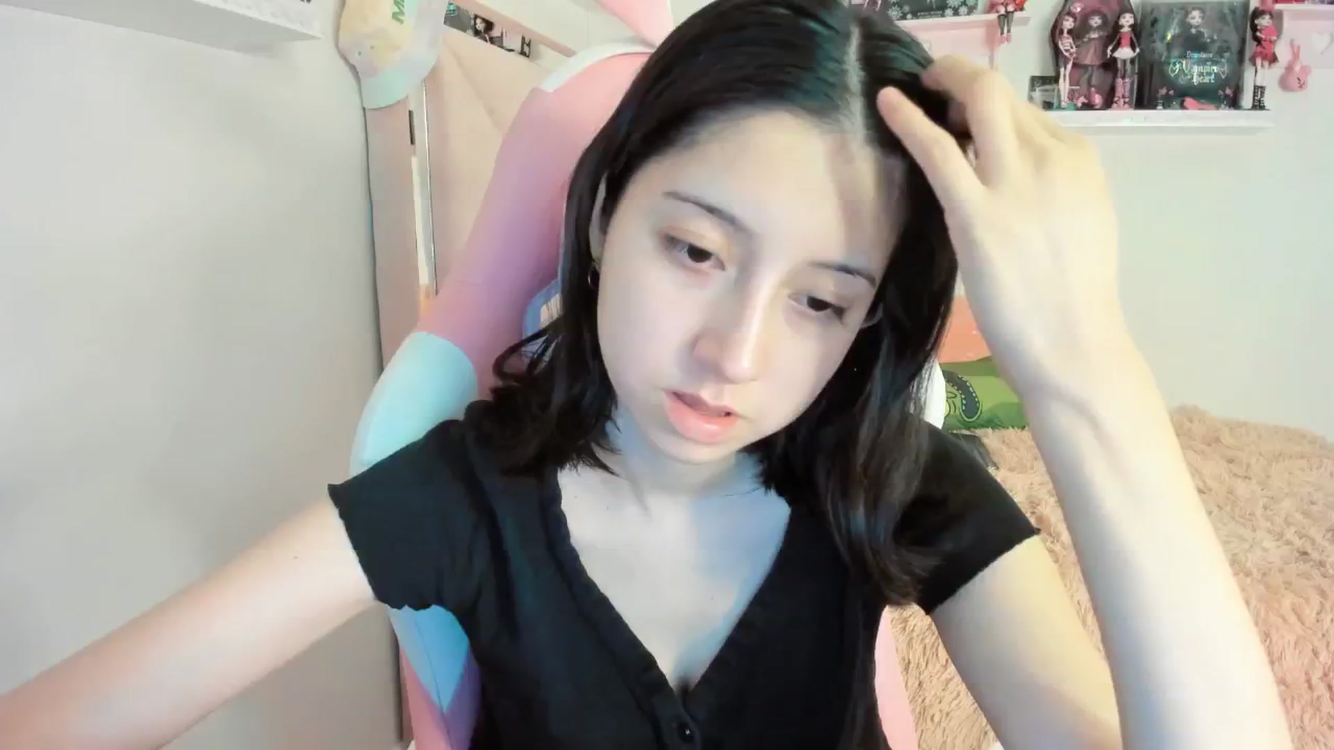 Gallery image thumbnail from Cherrycute666's myfreecams stream on, 01/11/2025, 10:04 image 10 of 20