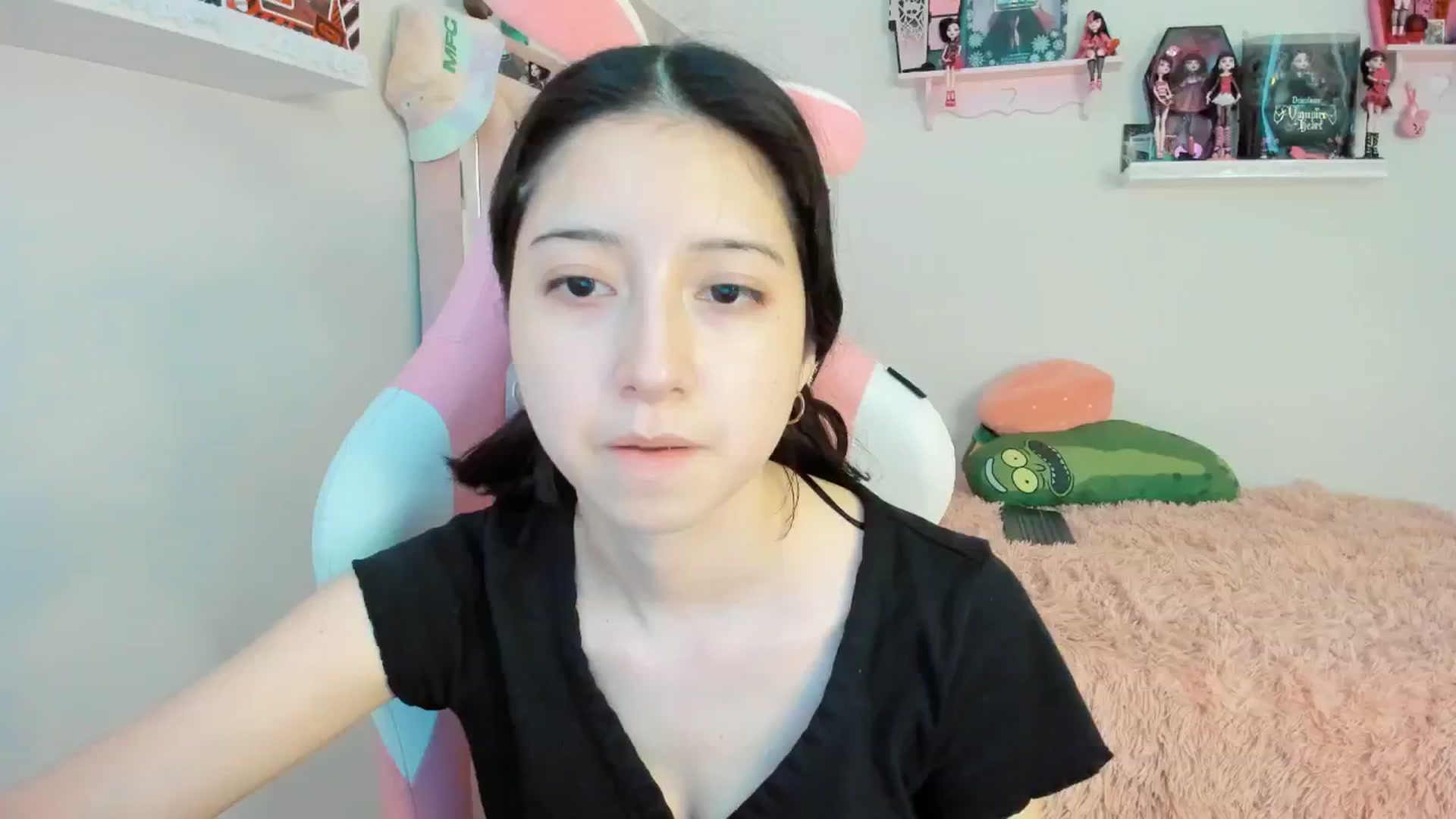 Gallery image thumbnail from Cherrycute666's myfreecams stream on, 01/11/2025, 23:00 image 8 of 20