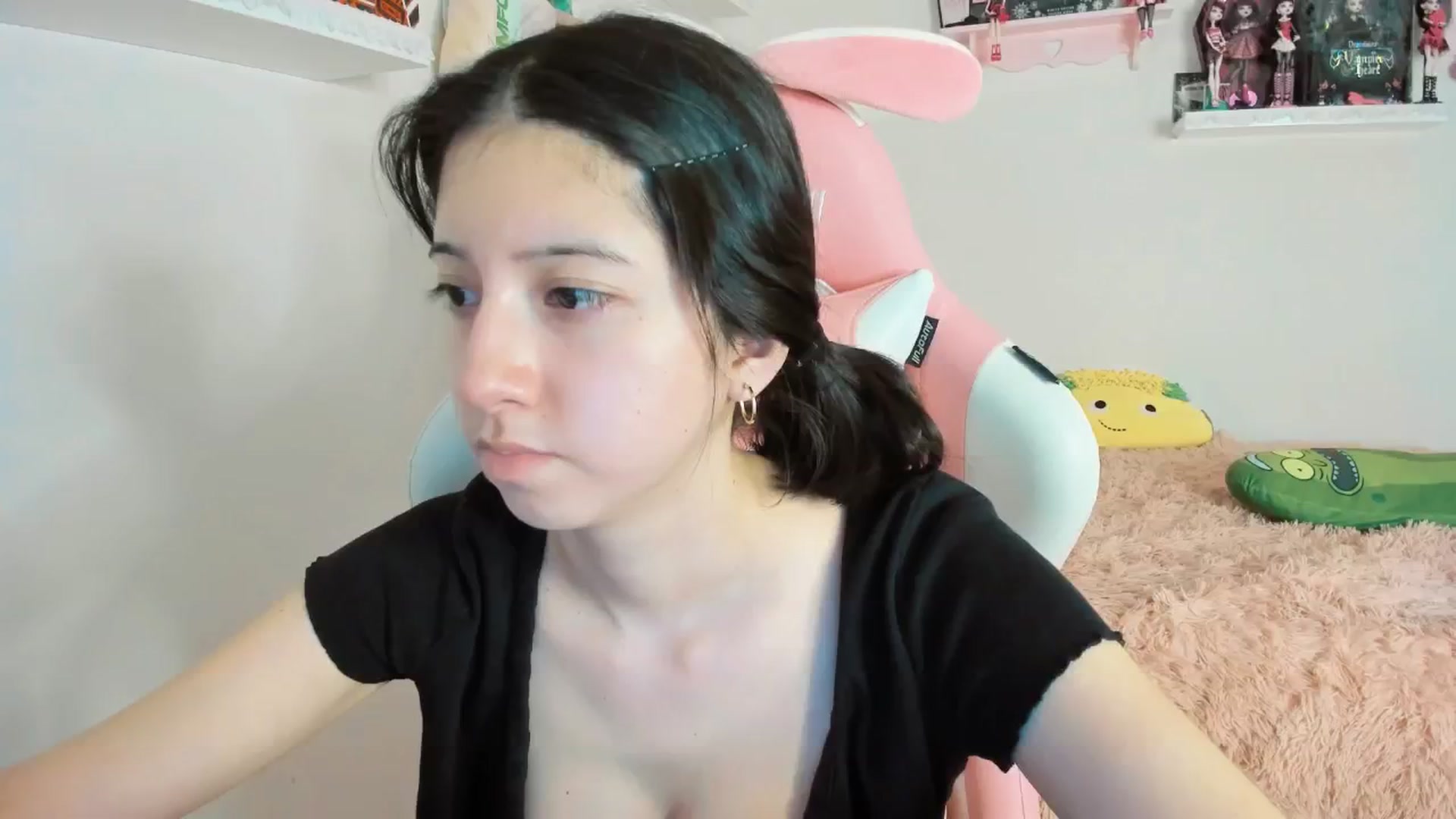 Gallery image thumbnail from Cherrycute666's myfreecams stream on, 01/12/2025, 10:51 image 18 of 20