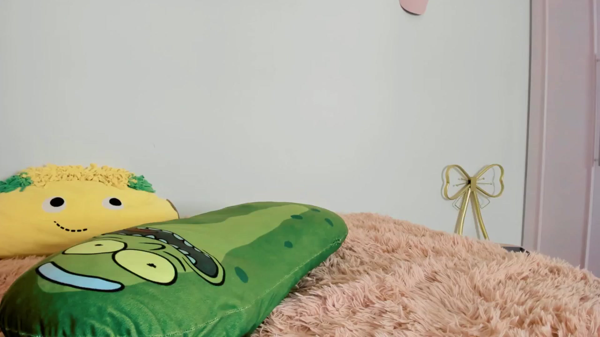 Gallery image thumbnail from Cherrycute666's myfreecams stream on, 01/12/2025, 11:55 image 13 of 20