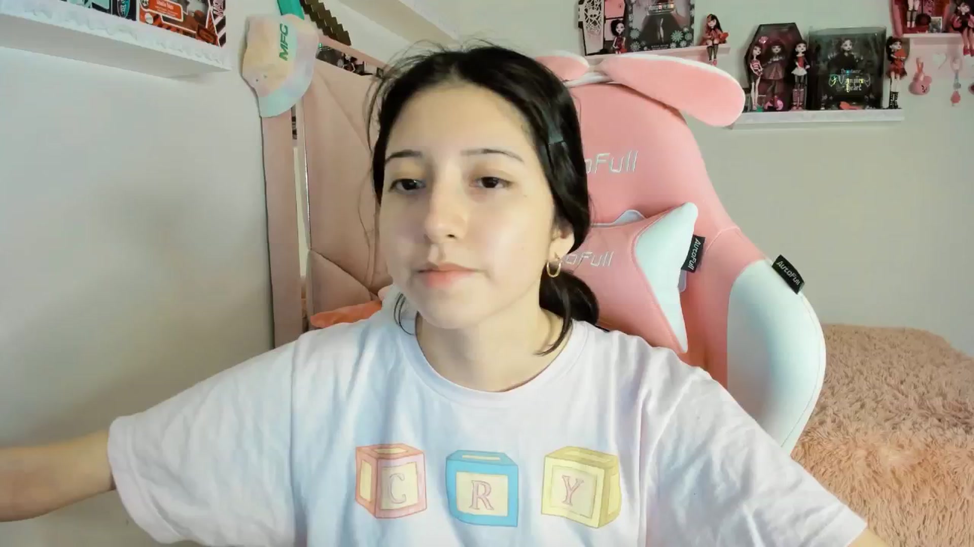 Gallery image thumbnail from Cherrycute666's myfreecams stream on, 01/14/2025, 07:07 image 20 of 20