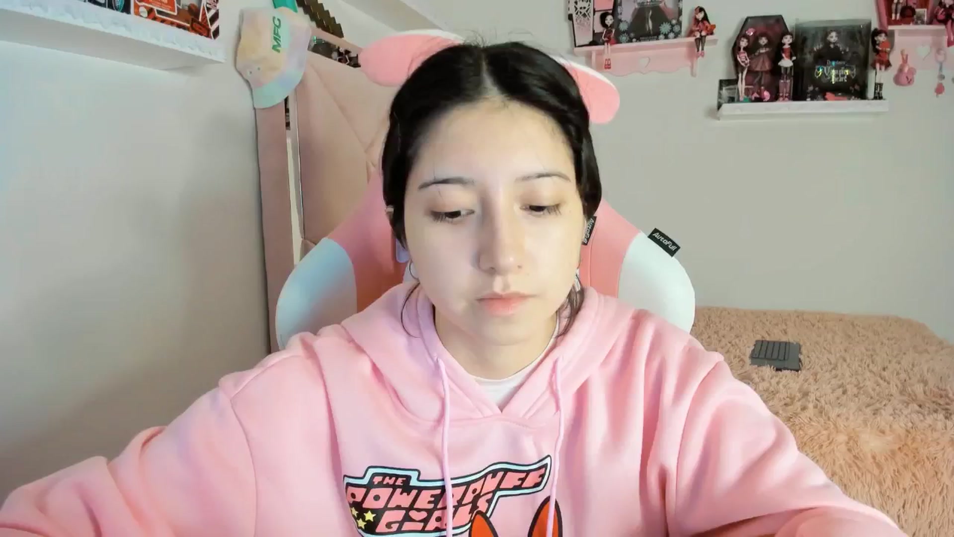Gallery image thumbnail from Cherrycute666's myfreecams stream on, 01/14/2025, 07:07 image 2 of 20