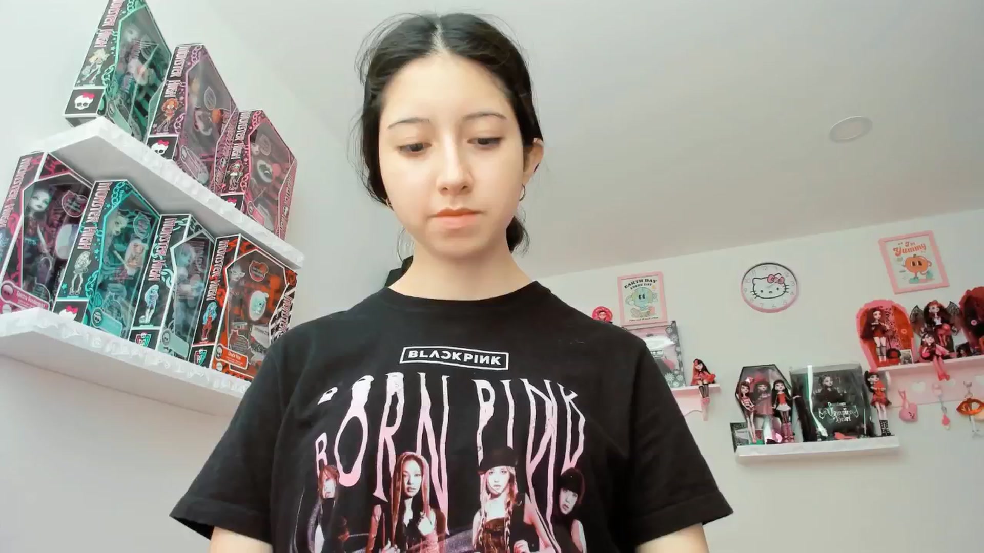 Gallery image thumbnail from Cherrycute666's myfreecams stream on, 01/14/2025, 21:48 image 20 of 20