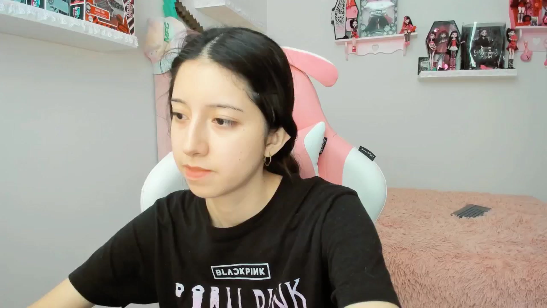 Gallery image thumbnail from Cherrycute666's myfreecams stream on, 01/14/2025, 21:48 image 10 of 20
