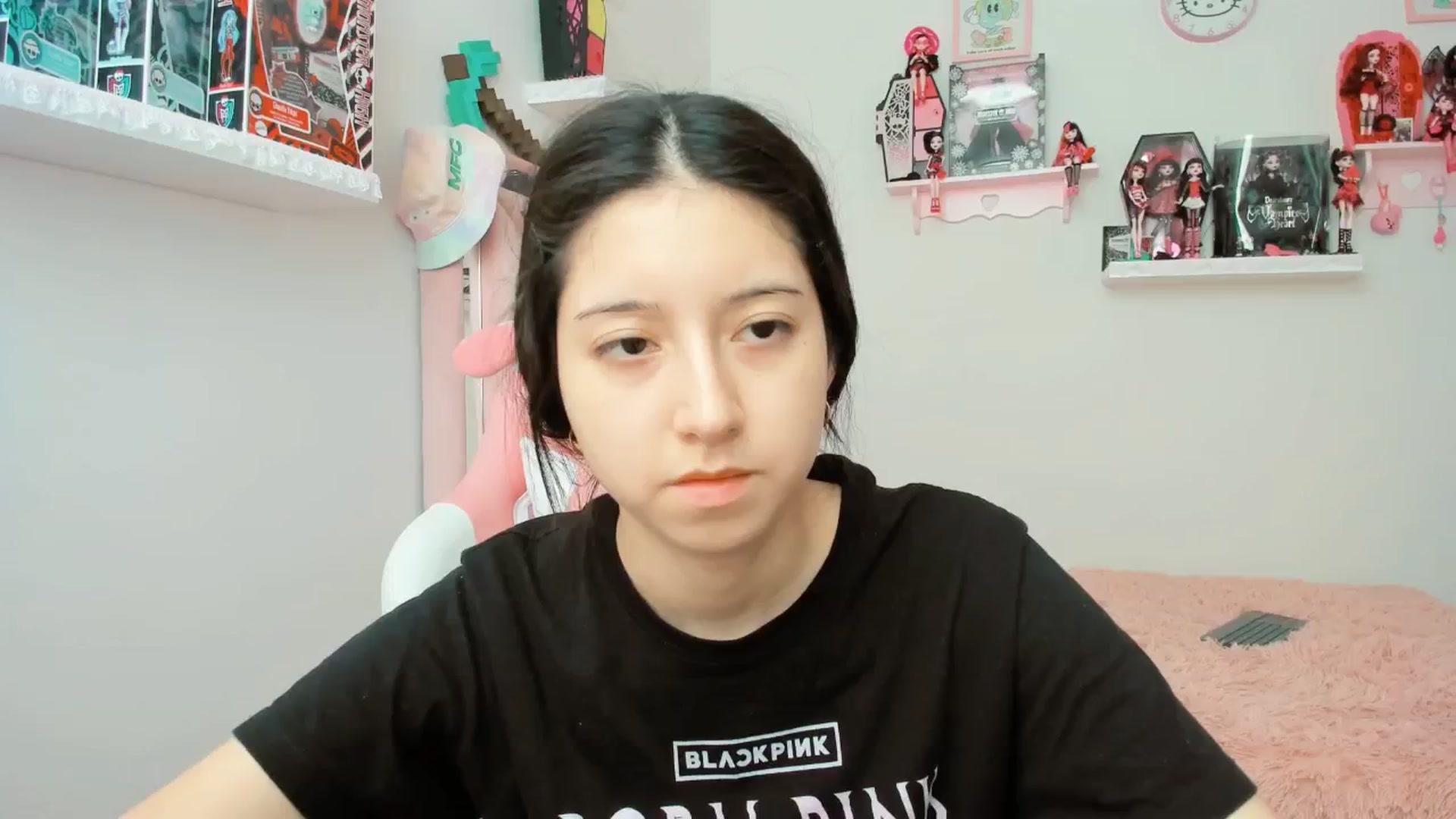 Gallery image thumbnail from Cherrycute666's myfreecams stream on, 01/14/2025, 21:48 image 3 of 20