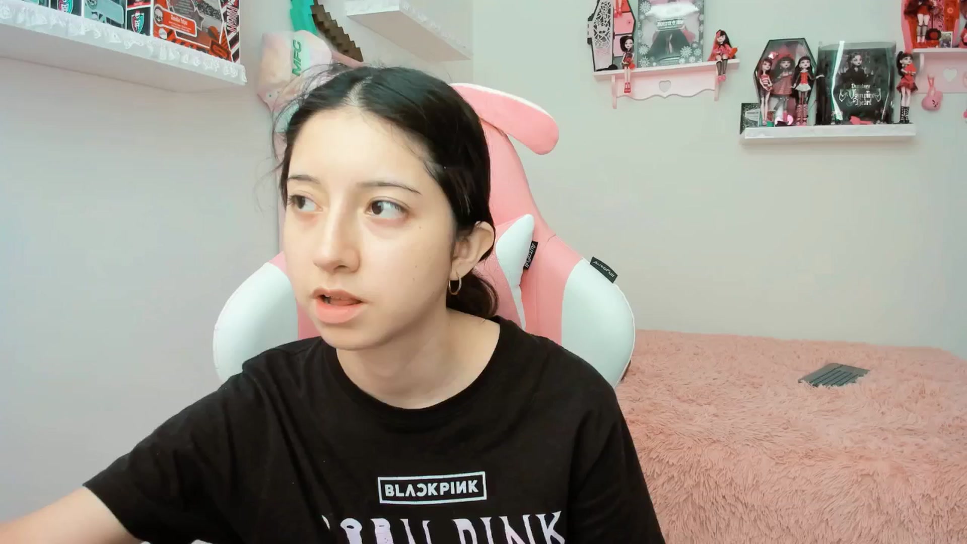 Gallery image thumbnail from Cherrycute666's myfreecams stream on, 01/14/2025, 21:48 image 15 of 20