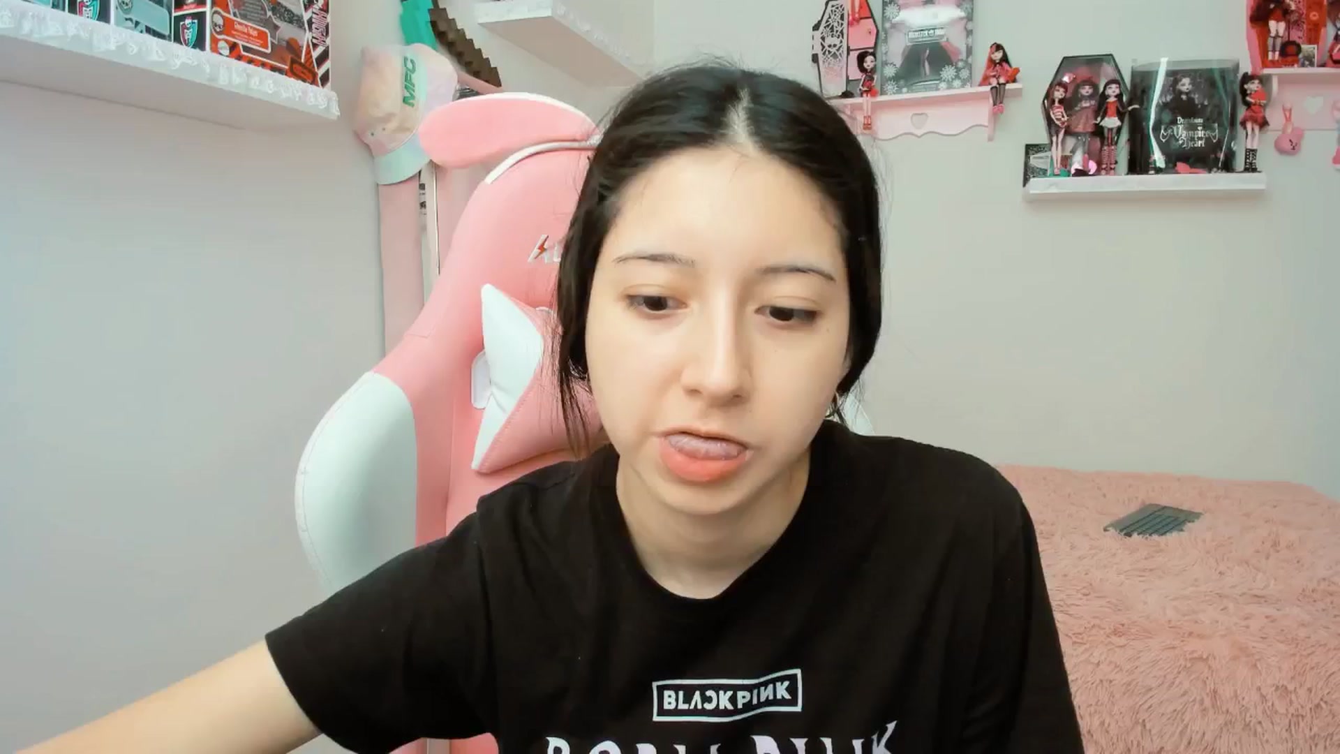 Gallery image thumbnail from Cherrycute666's myfreecams stream on, 01/14/2025, 21:48 image 7 of 20
