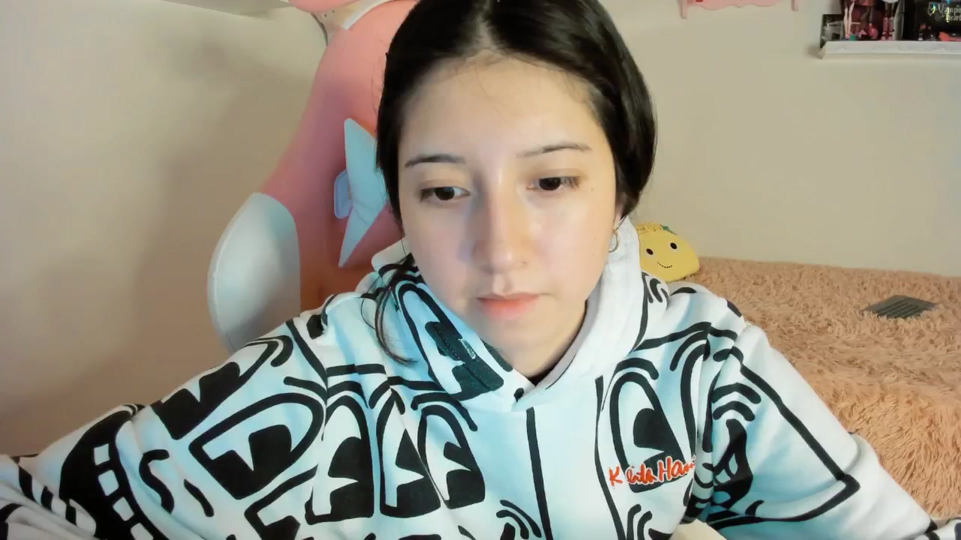 Gallery image thumbnail from Cherrycute666's myfreecams stream on, 01/15/2025, 05:36 image 15 of 20