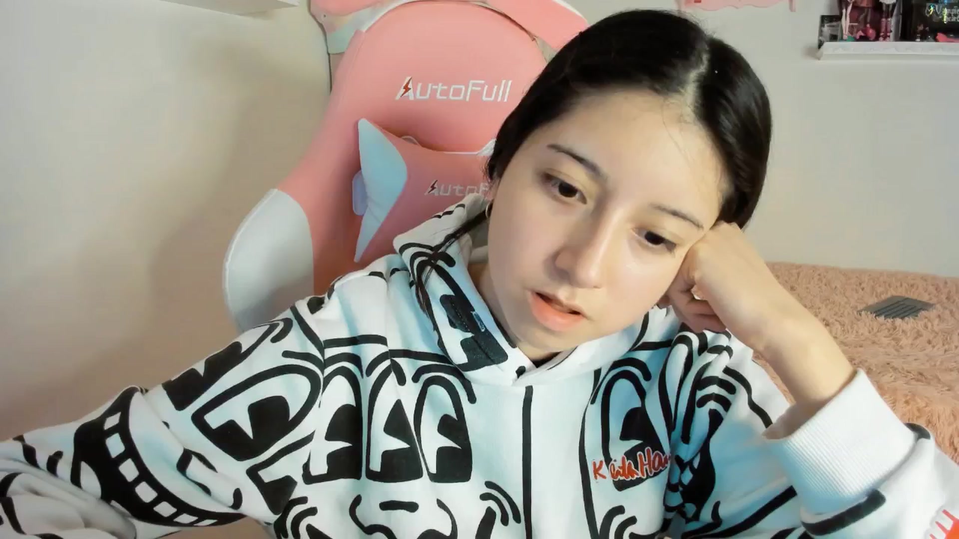 Gallery image thumbnail from Cherrycute666's myfreecams stream on, 01/15/2025, 05:36 image 18 of 20