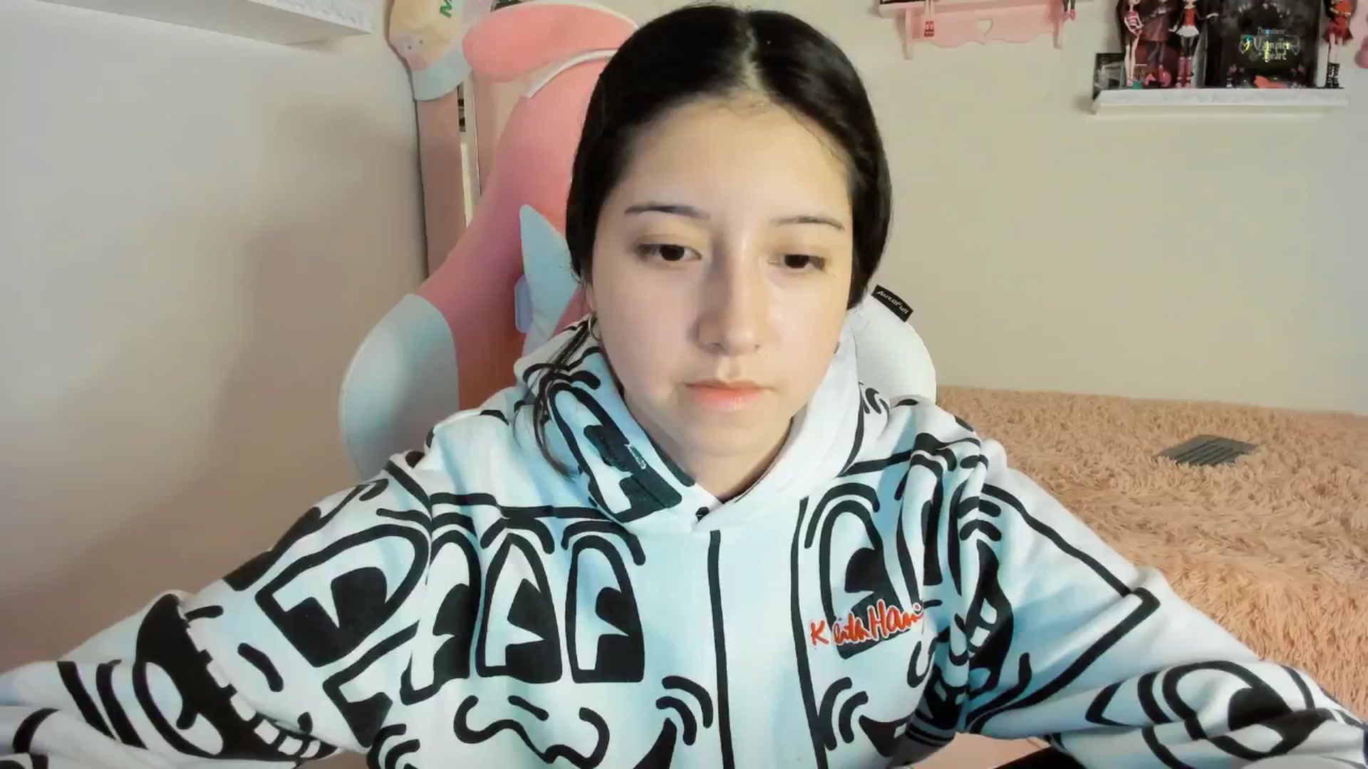 Gallery image thumbnail from Cherrycute666's myfreecams stream on, 01/15/2025, 05:36 image 5 of 20