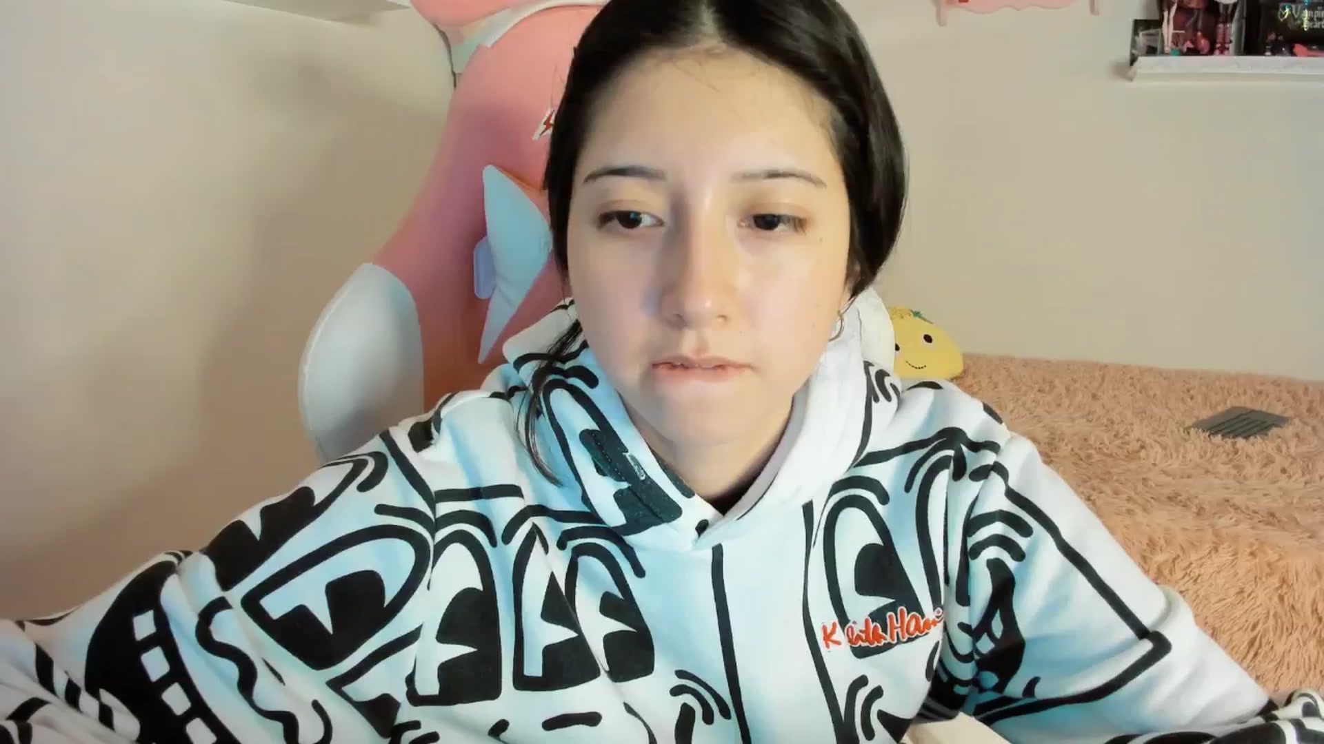 Gallery image thumbnail from Cherrycute666's myfreecams stream on, 01/15/2025, 05:36 image 14 of 20