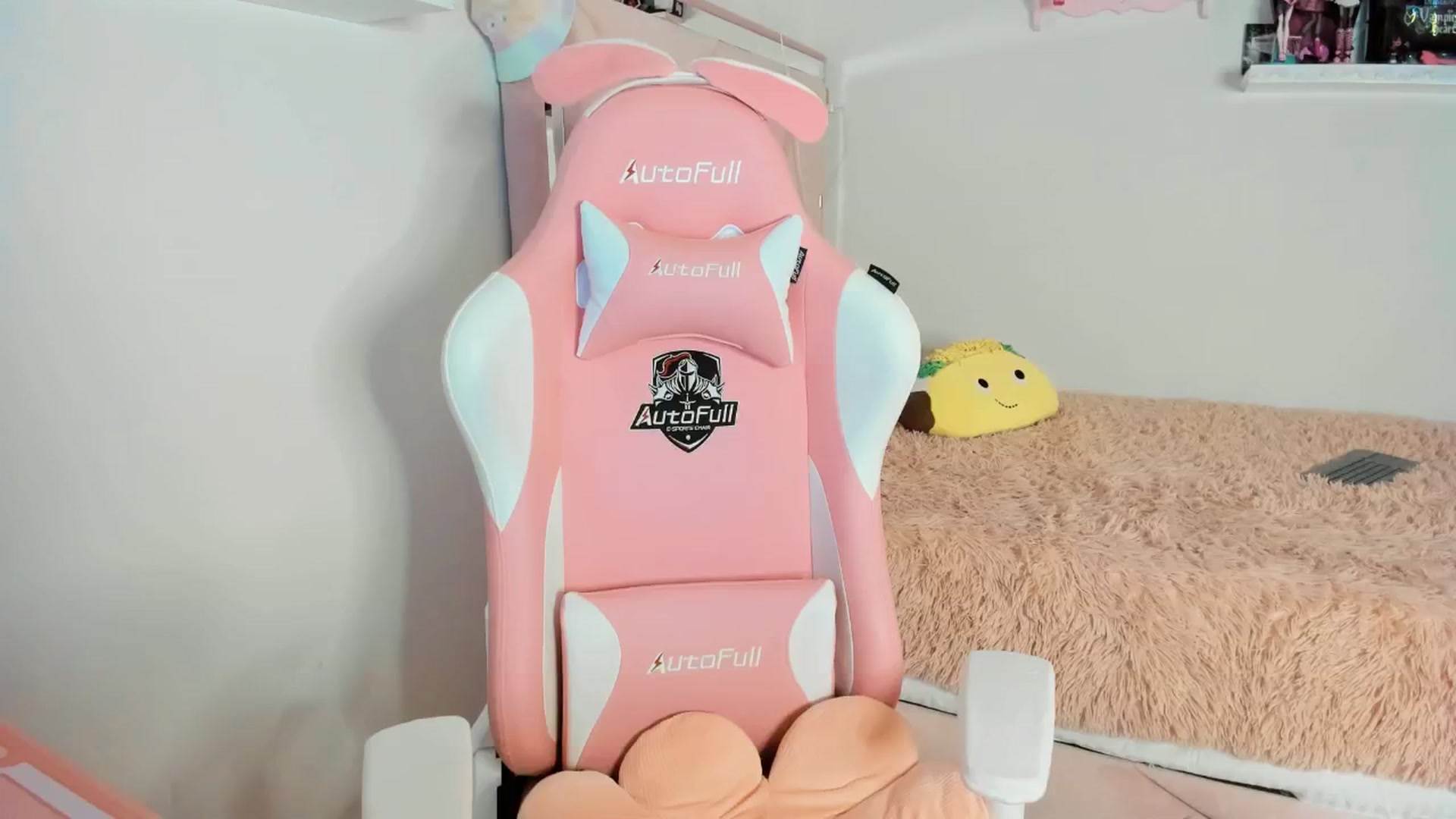 Gallery image thumbnail from Cherrycute666's myfreecams stream on, 01/15/2025, 05:36 image 20 of 20