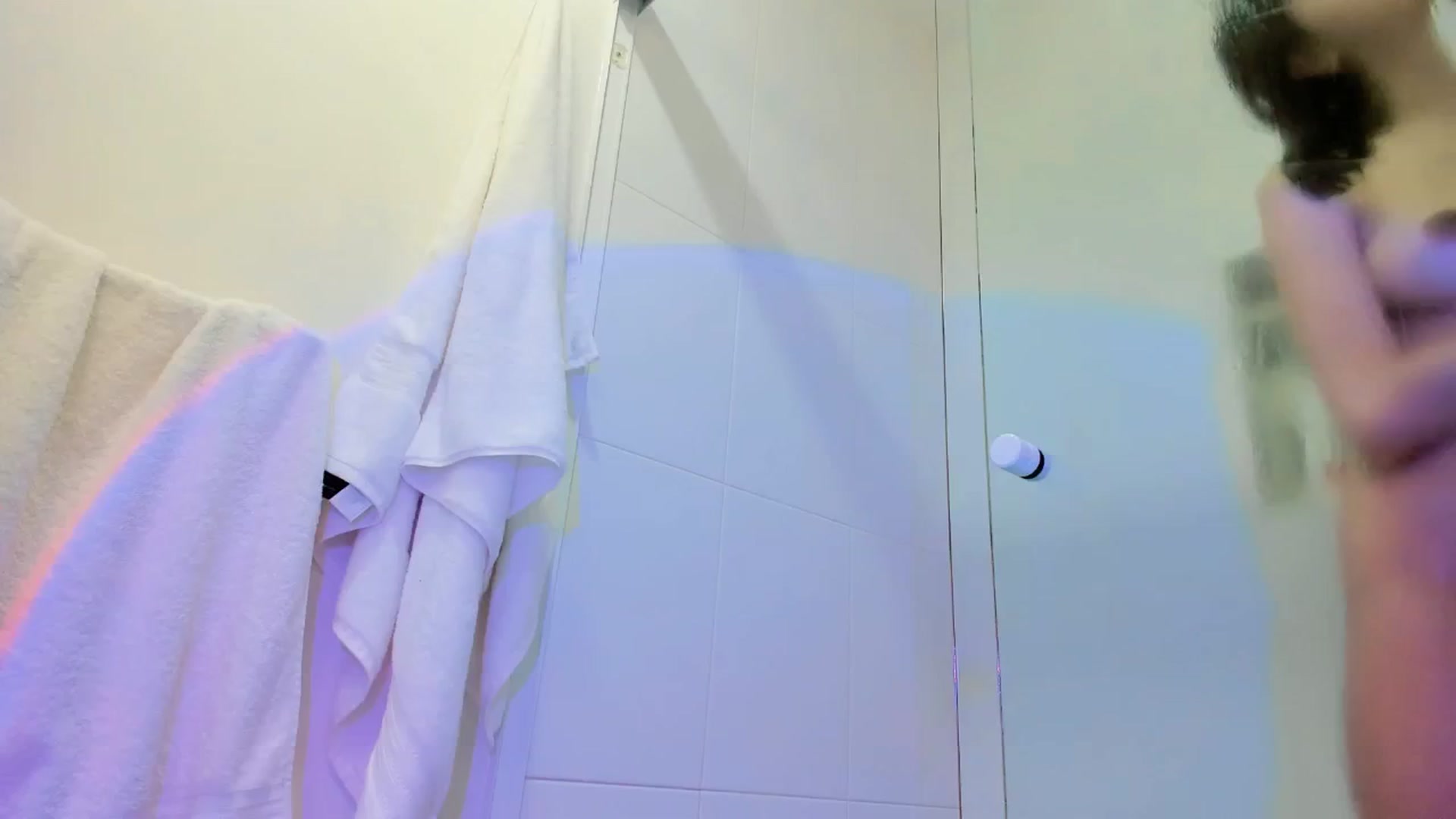 Gallery image thumbnail from Cherrycute666's myfreecams stream on, 01/21/2025, 08:51 image 6 of 20