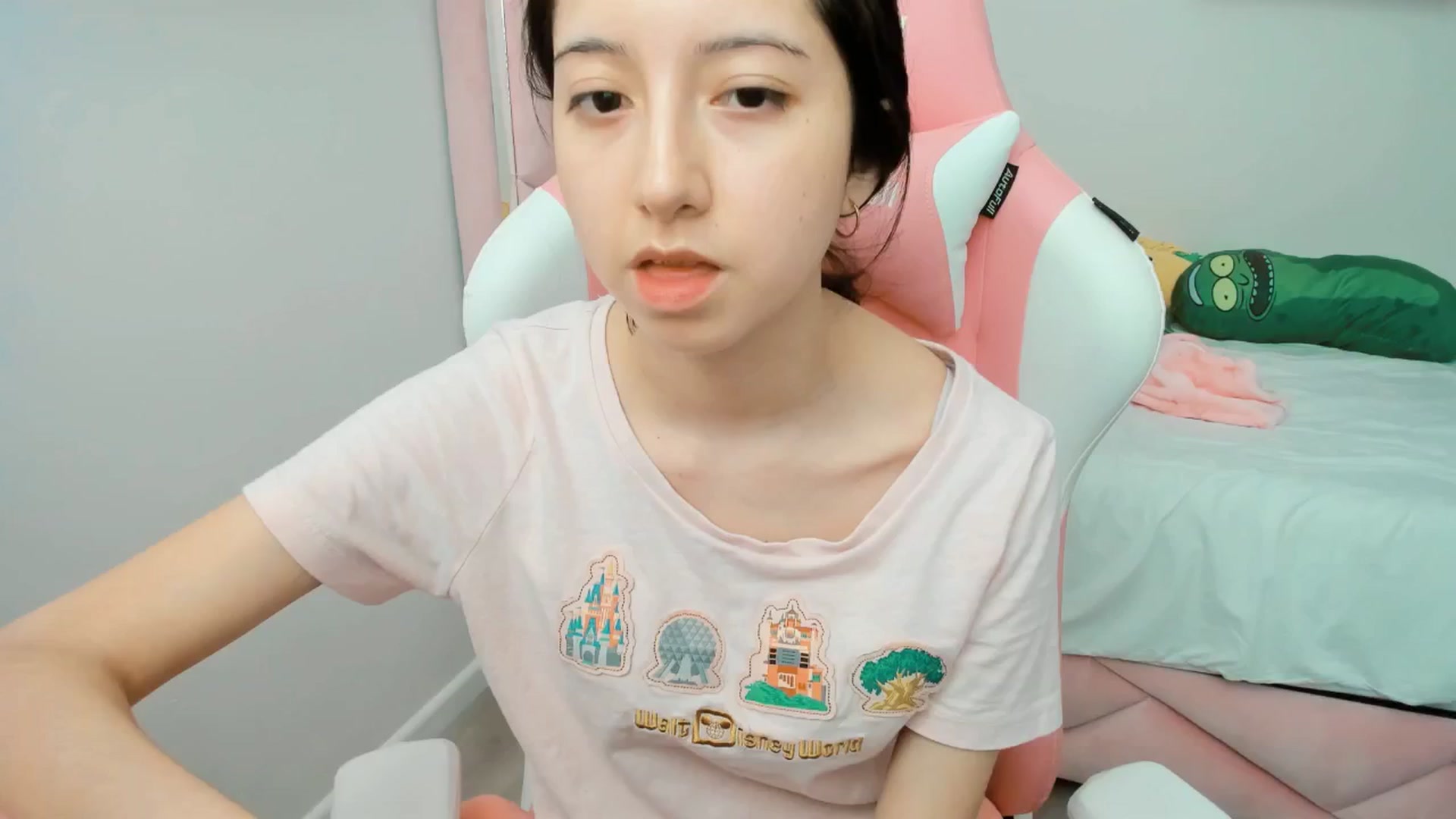 Gallery image thumbnail from Cherrycute666's myfreecams stream on, 01/21/2025, 21:37 image 2 of 20