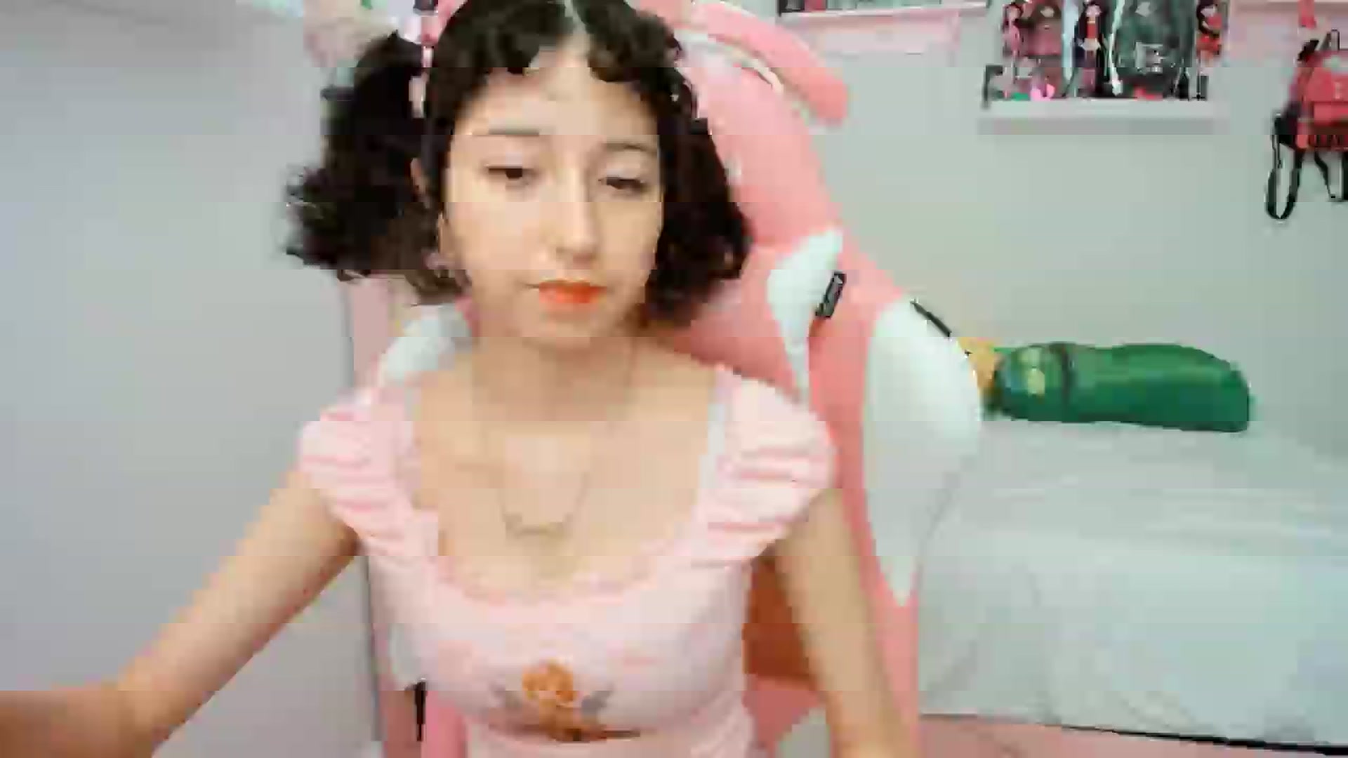 Gallery image thumbnail from Cherrycute666's myfreecams stream on, 01/21/2025, 21:47 image 13 of 20