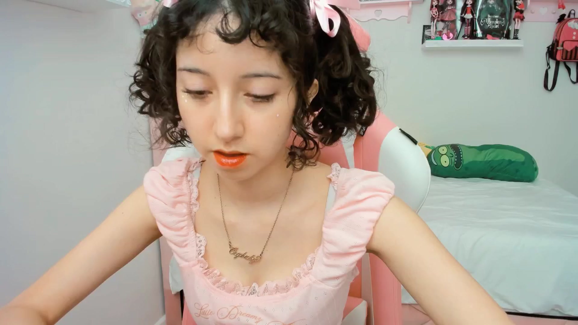 Gallery image thumbnail from Cherrycute666's myfreecams stream on, 01/21/2025, 21:47 image 17 of 20