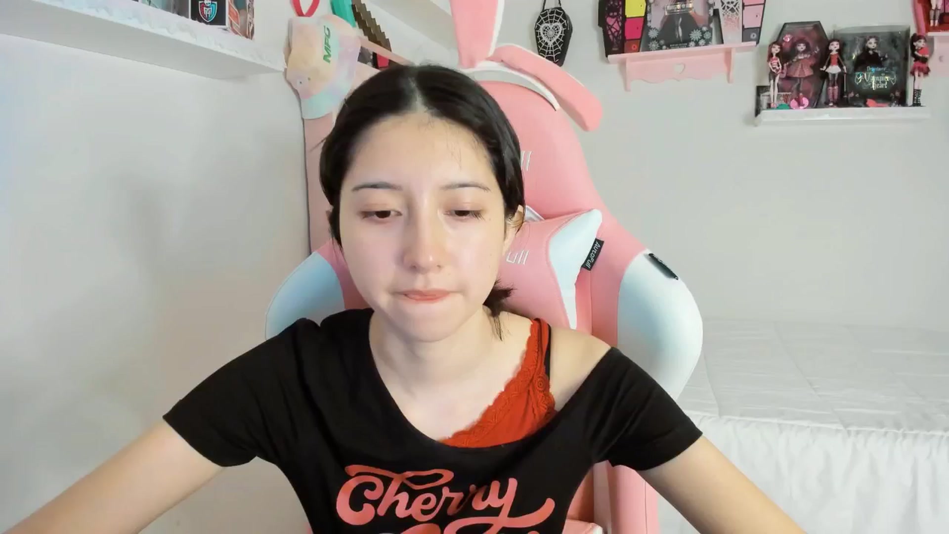 Gallery image thumbnail from Cherrycute666's myfreecams stream on, 01/23/2025, 07:47 image 6 of 20