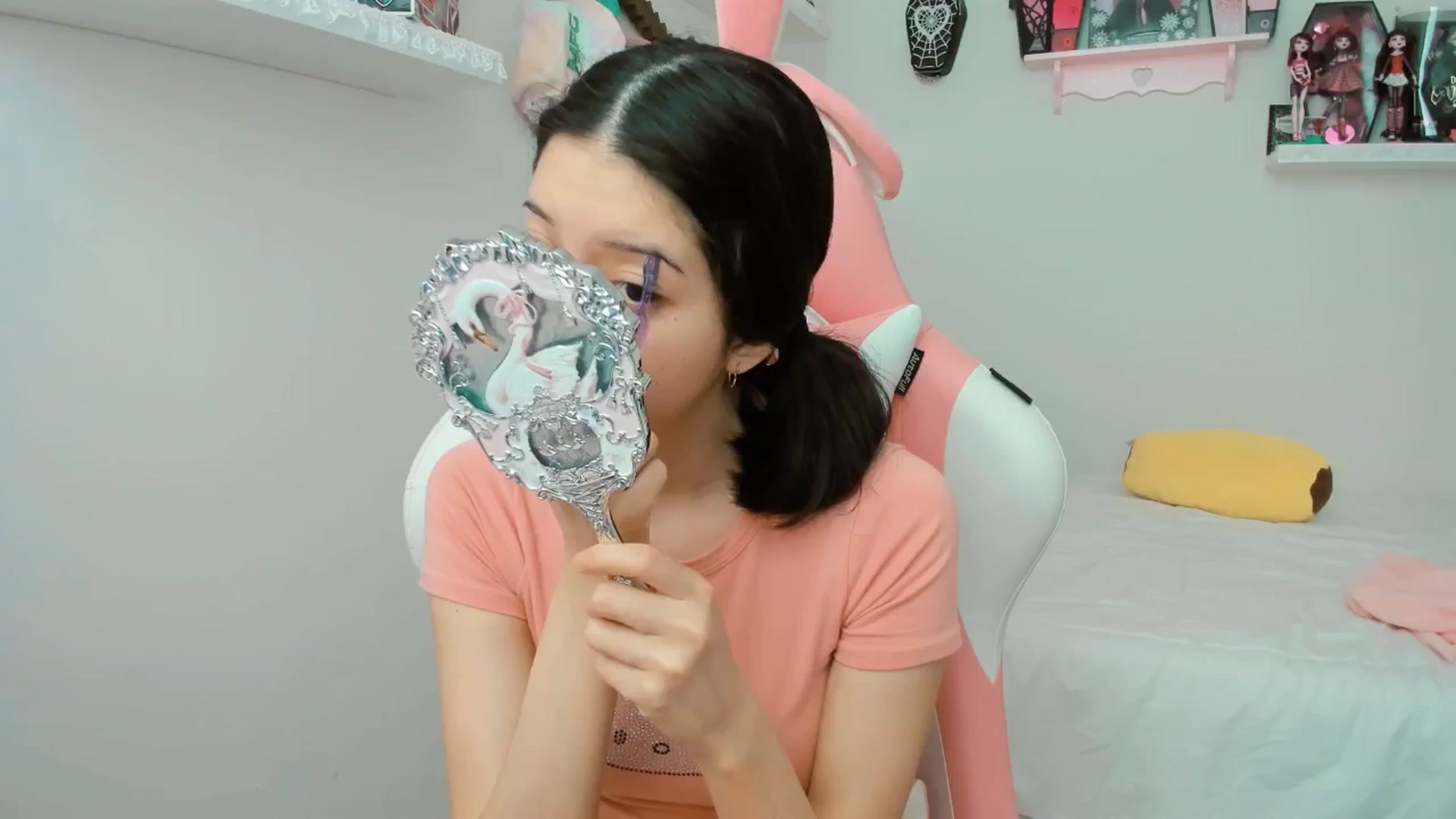 Gallery image thumbnail from Cherrycute666's myfreecams stream on, 01/23/2025, 20:11 image 6 of 20