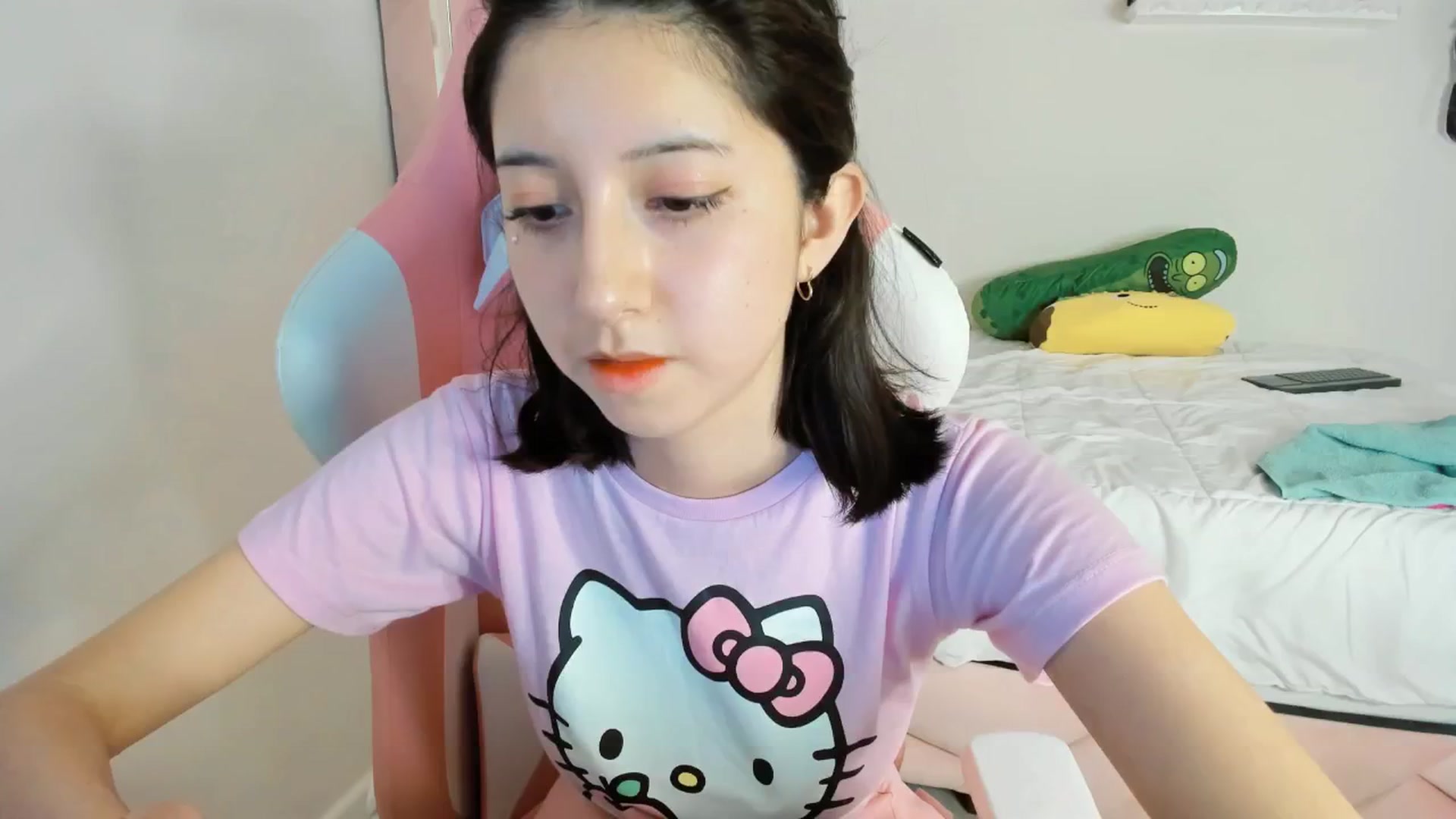 Gallery image thumbnail from Cherrycute666's myfreecams stream on, 01/25/2025, 08:33 image 8 of 20