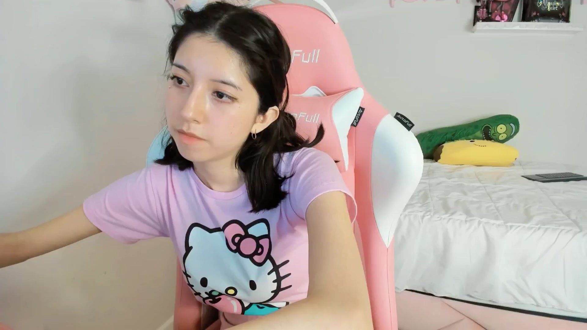 Gallery image thumbnail from Cherrycute666's myfreecams stream on, 01/25/2025, 08:59 image 19 of 20