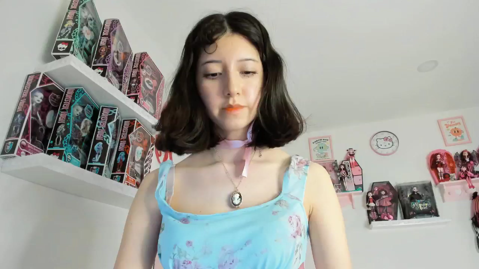 Gallery image thumbnail from Cherrycute666's myfreecams stream on, 01/28/2025, 05:42 image 20 of 20