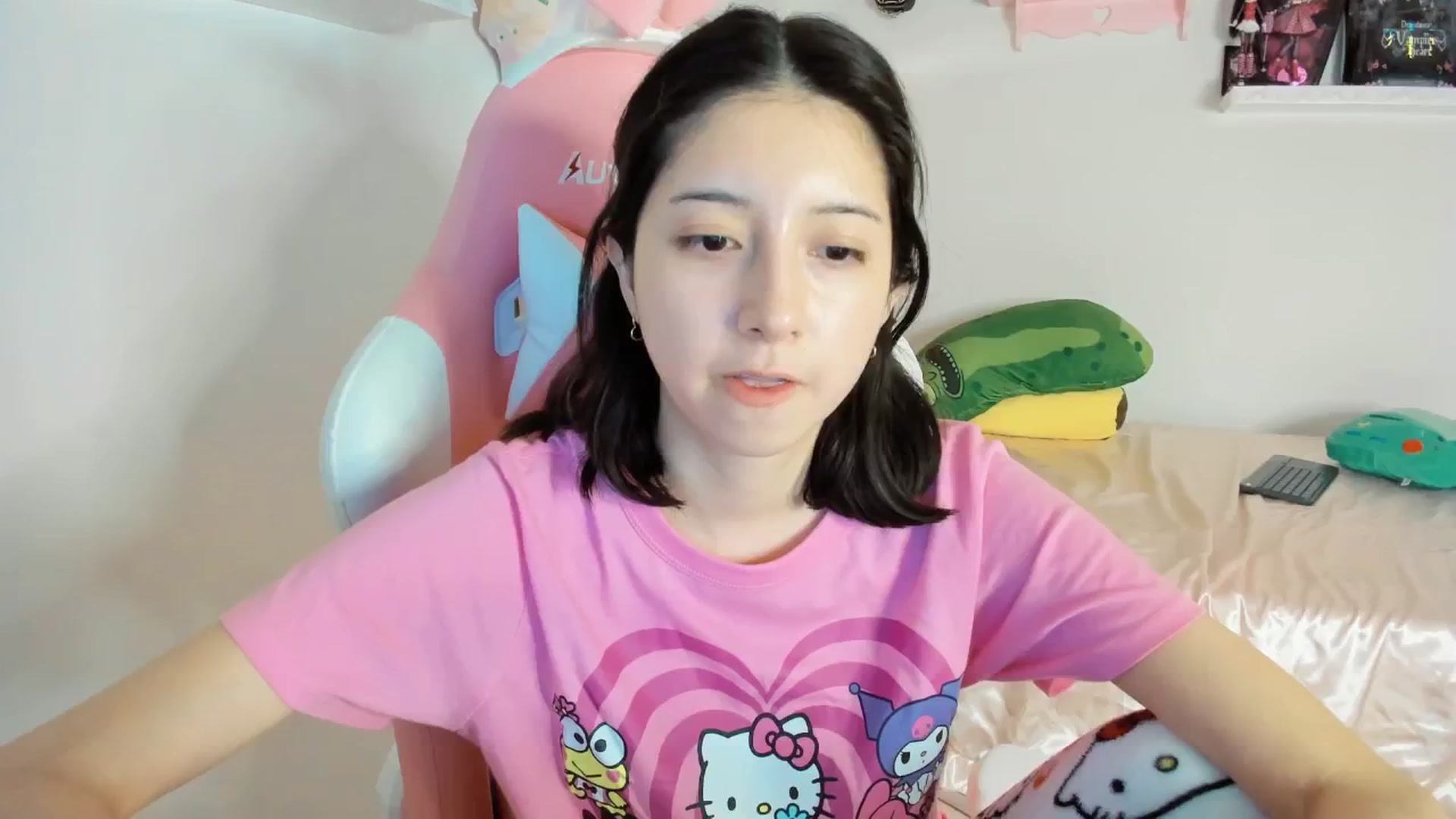 Gallery image thumbnail from Cherrycute666's myfreecams stream on, 01/29/2025, 01:31 image 16 of 20