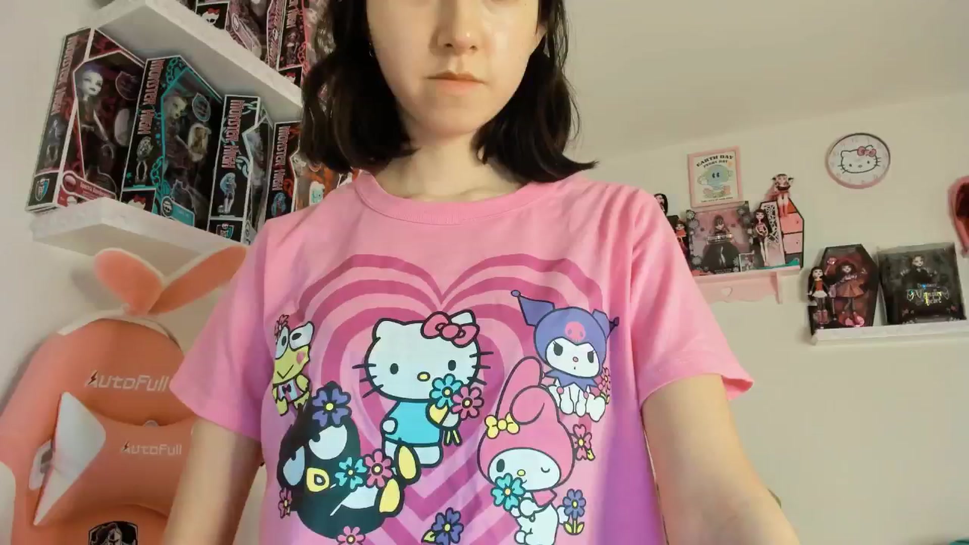 Gallery image thumbnail from Cherrycute666's myfreecams stream on, 01/29/2025, 08:21 image 9 of 20