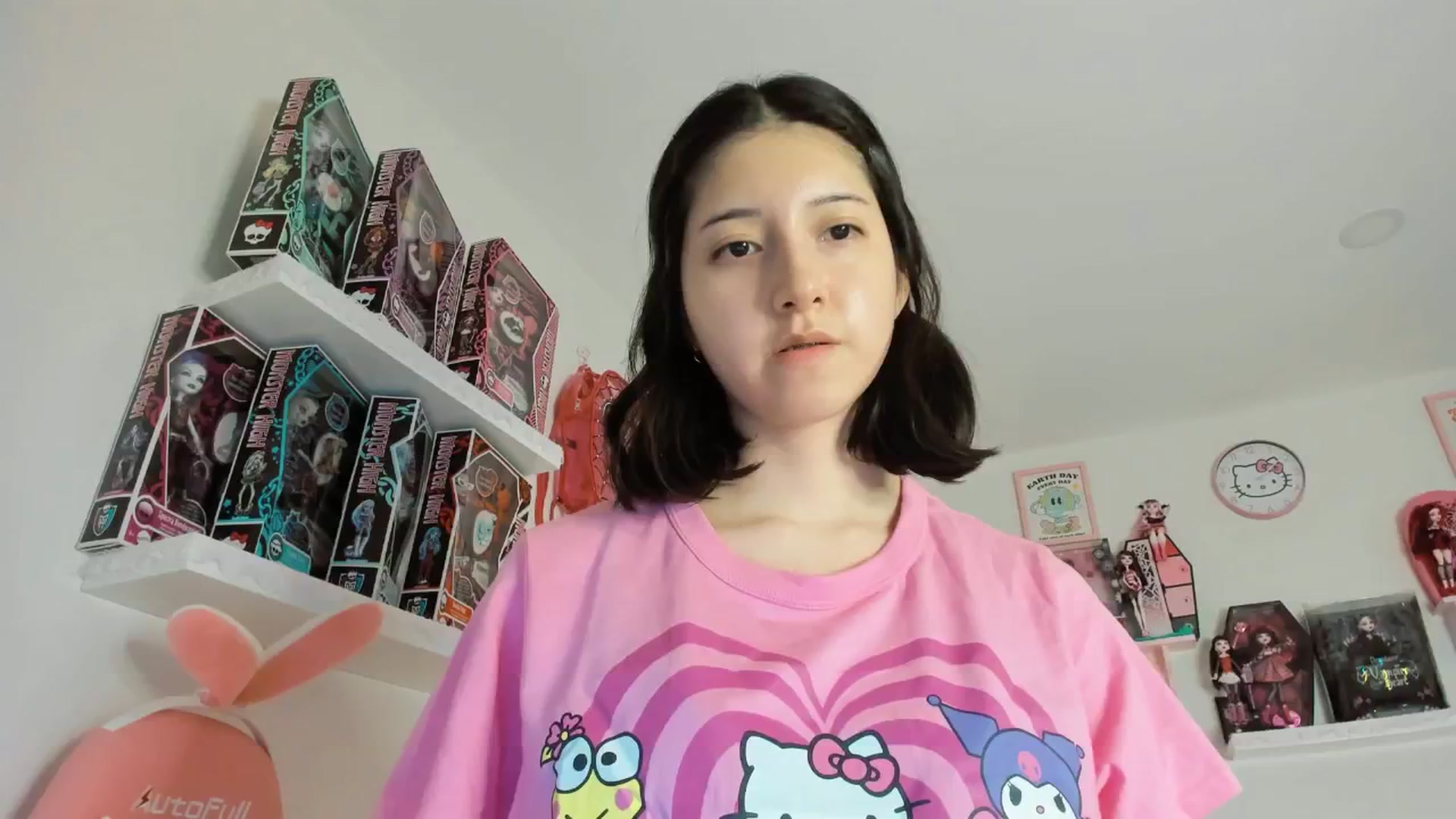 Gallery image thumbnail from Cherrycute666's myfreecams stream on, 01/29/2025, 08:21 image 6 of 20