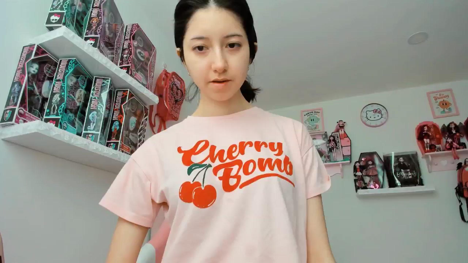 Gallery image thumbnail from Cherrycute666's myfreecams stream on, 01/29/2025, 20:46 image 4 of 20