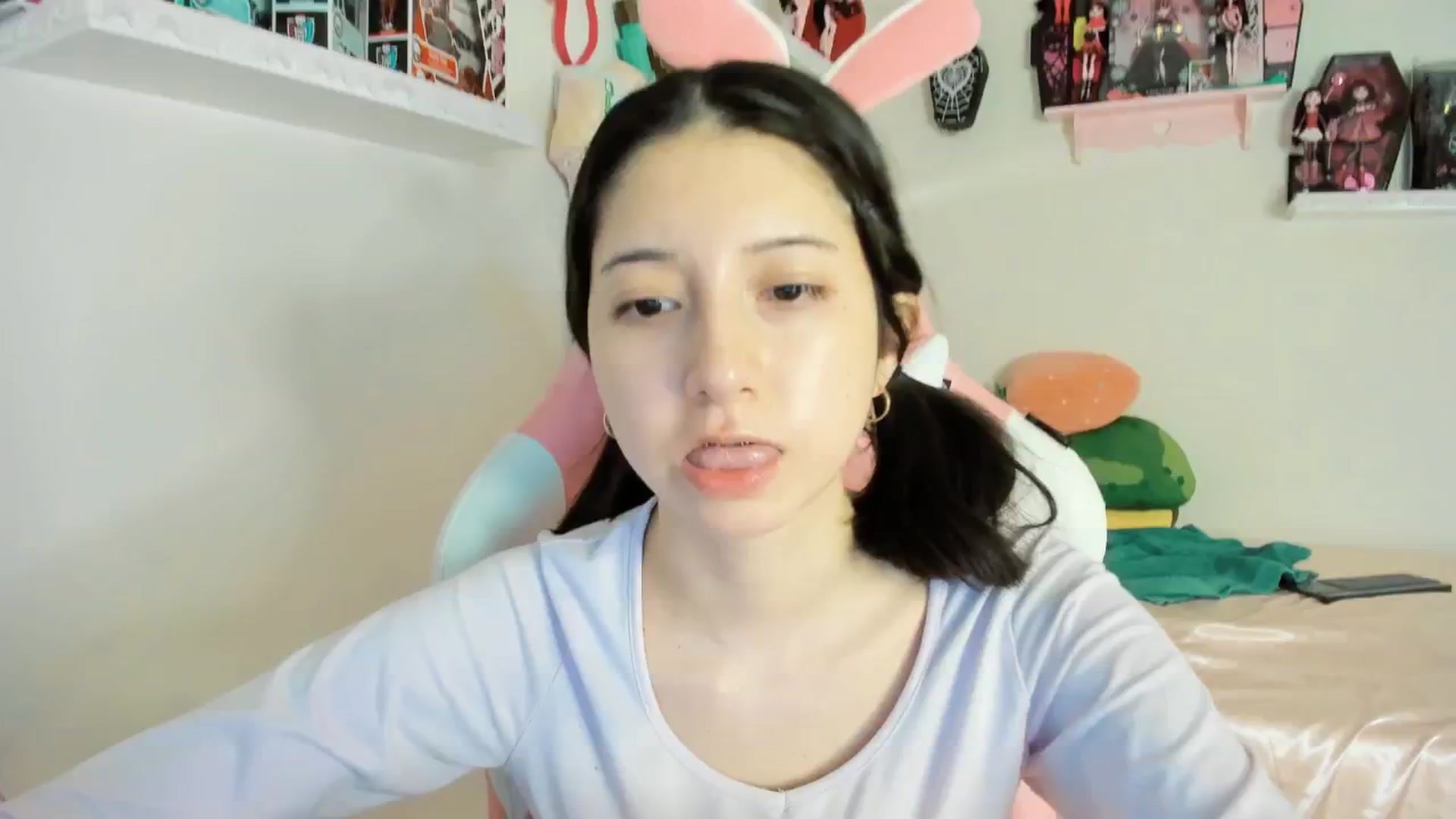 Gallery image thumbnail from Cherrycute666's myfreecams stream on, 01/31/2025, 02:10 image 3 of 20