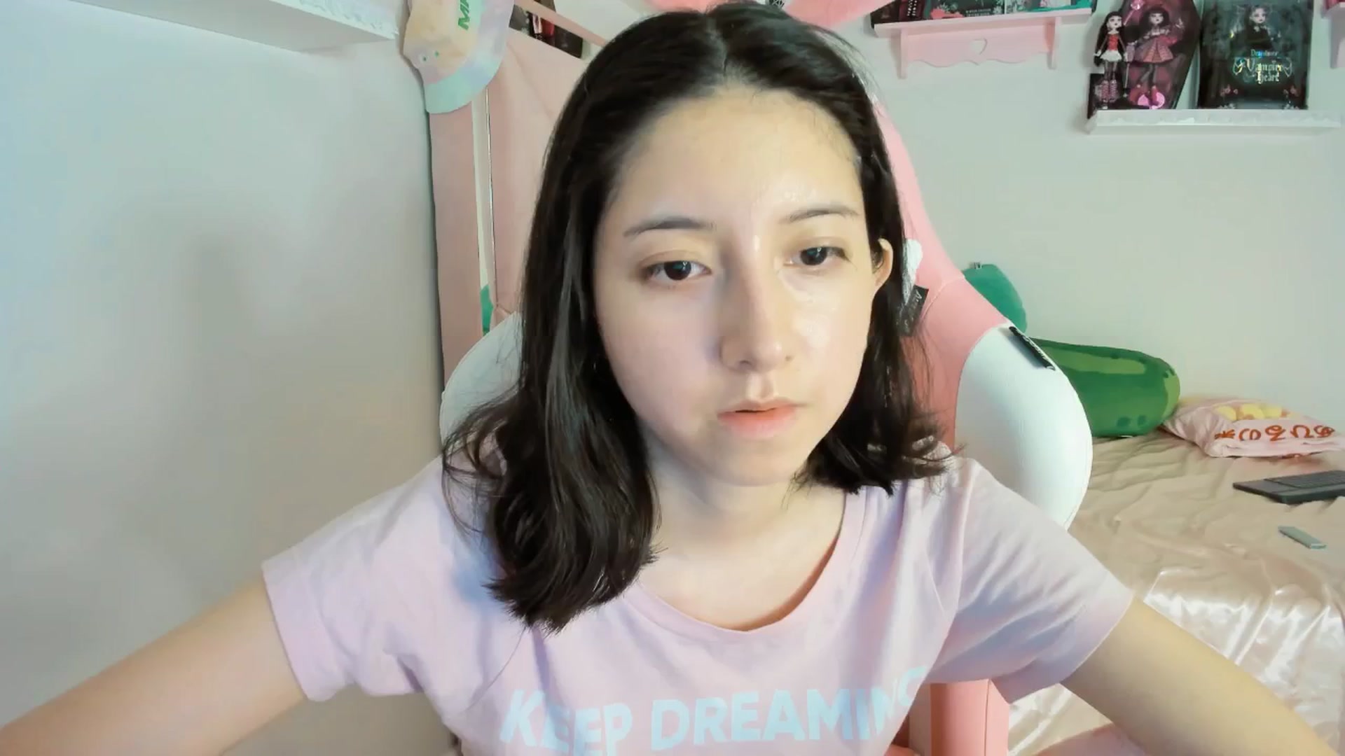 Gallery image thumbnail from Cherrycute666's myfreecams stream on, 01/31/2025, 09:02 image 19 of 20