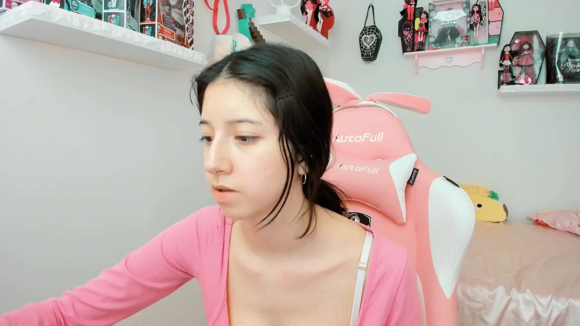 Gallery image thumbnail from Cherrycute666's myfreecams stream on, 02/02/2025, 16:51 image 14 of 20