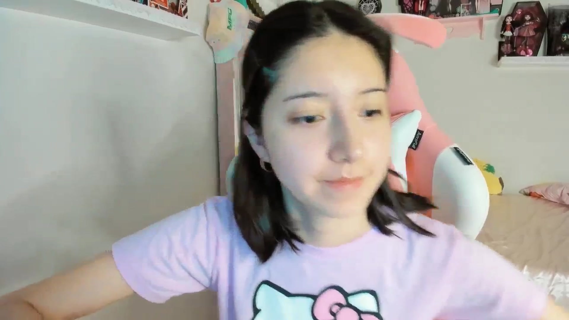 Gallery image thumbnail from Cherrycute666's myfreecams stream on, 02/03/2025, 06:11 image 8 of 20