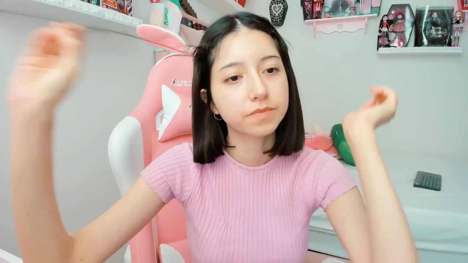 Gallery image thumbnail from Cherrycute666's myfreecams stream on, 02/03/2025, 22:52 image 9 of 20
