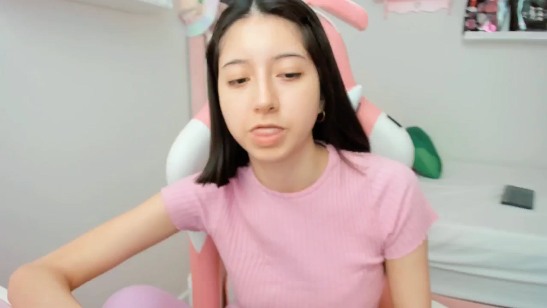 Gallery image thumbnail from Cherrycute666's myfreecams stream on, 02/03/2025, 22:52 image 1 of 20