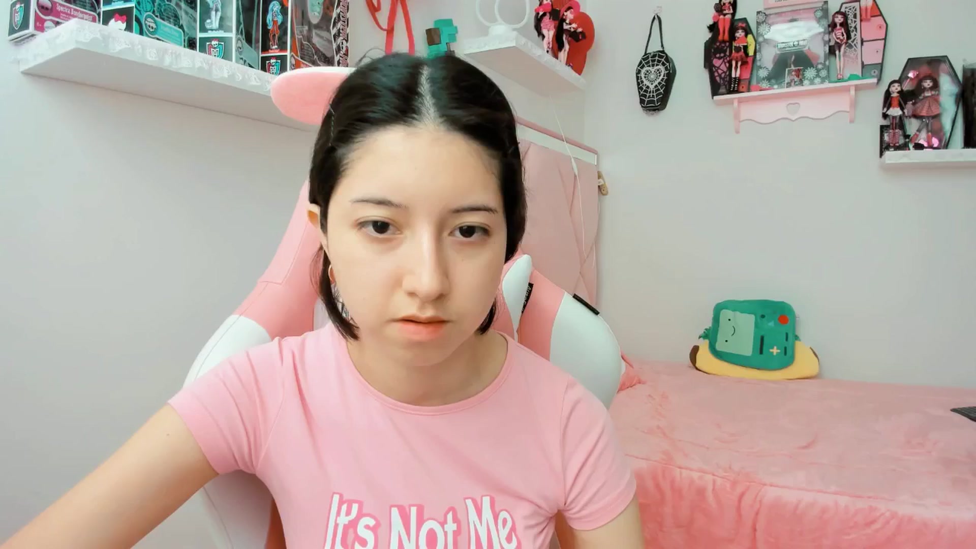 Gallery image thumbnail from Cherrycute666's myfreecams stream on, 02/04/2025, 18:56 image 7 of 20