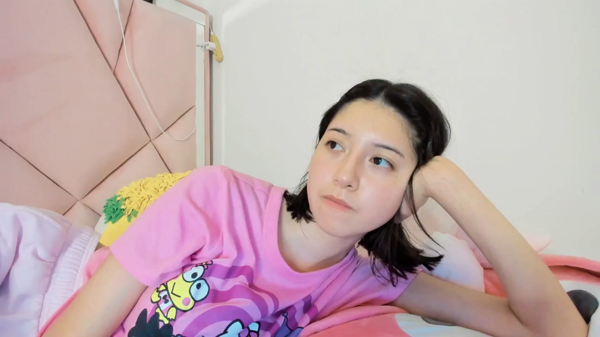 Gallery image thumbnail from Cherrycute666's myfreecams stream on, 02/05/2025, 06:59 image 14 of 20