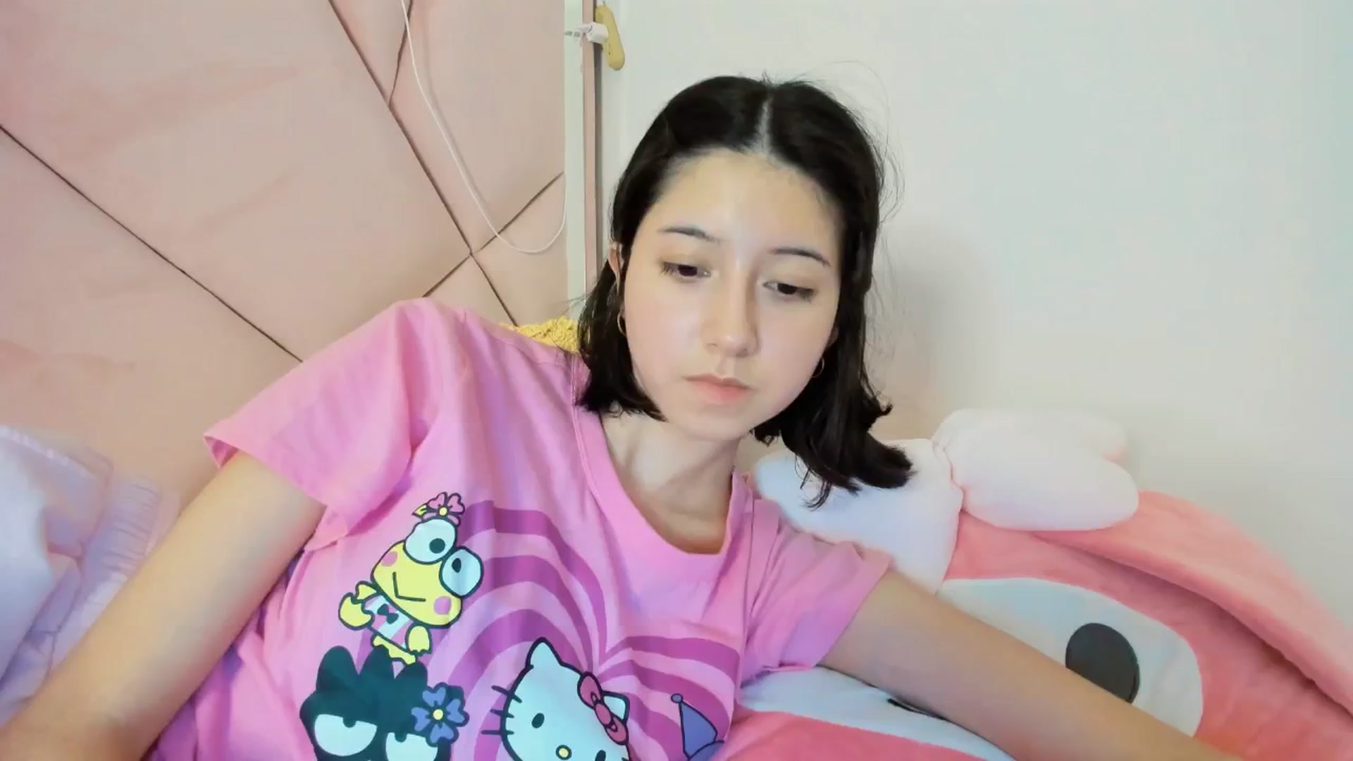 Gallery image thumbnail from Cherrycute666's myfreecams stream on, 02/05/2025, 06:59 image 8 of 20