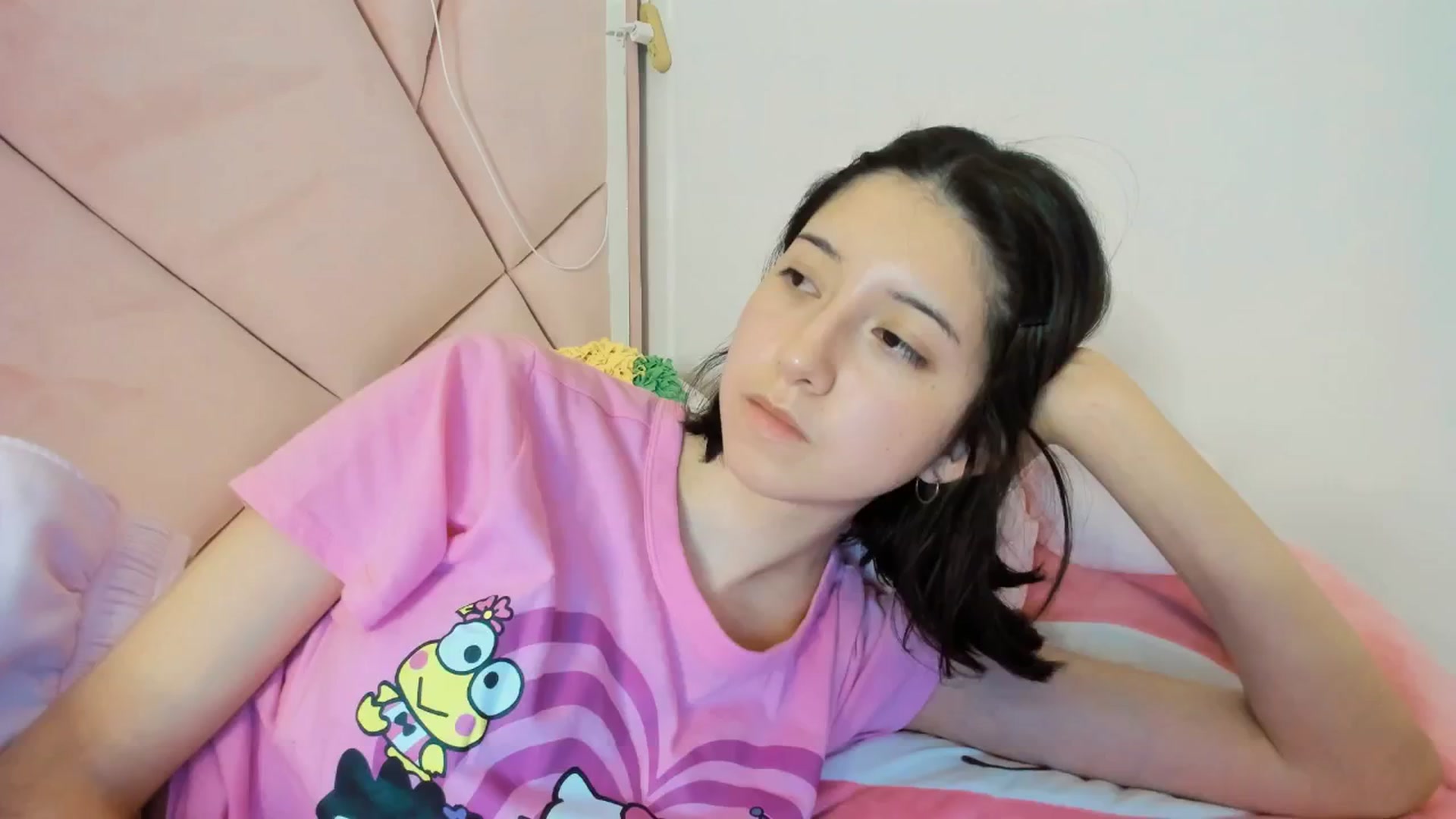 Gallery image thumbnail from Cherrycute666's myfreecams stream on, 02/05/2025, 06:59 image 10 of 20