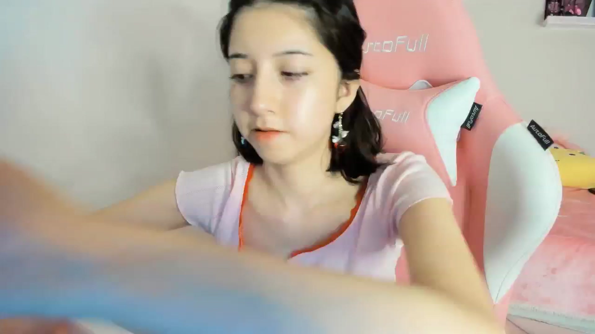 Gallery image thumbnail from Cherrycute666's myfreecams stream on, 02/07/2025, 03:19 image 14 of 20