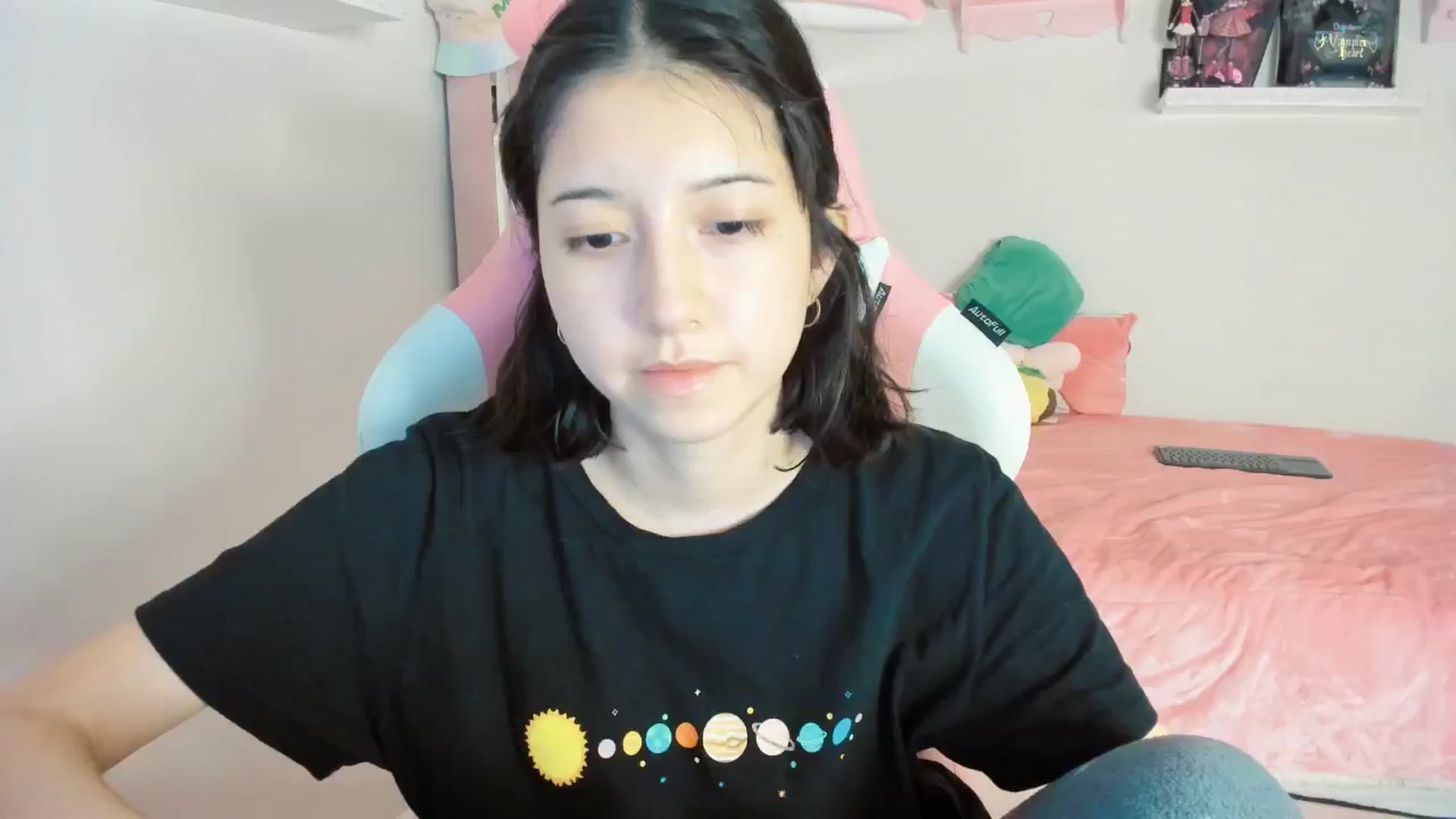 Gallery image thumbnail from Cherrycute666's myfreecams stream on, 02/10/2025, 24:54 image 13 of 20