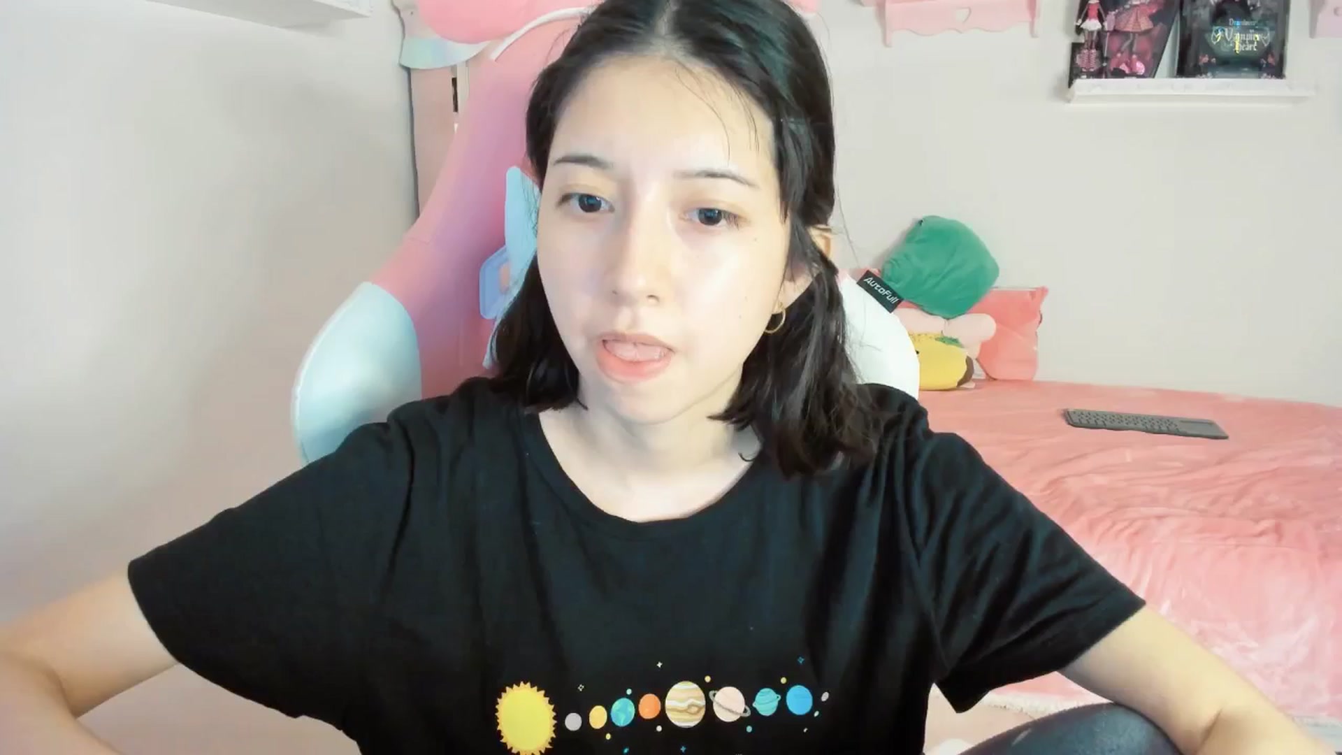 Gallery image thumbnail from Cherrycute666's myfreecams stream on, 02/10/2025, 24:54 image 14 of 20
